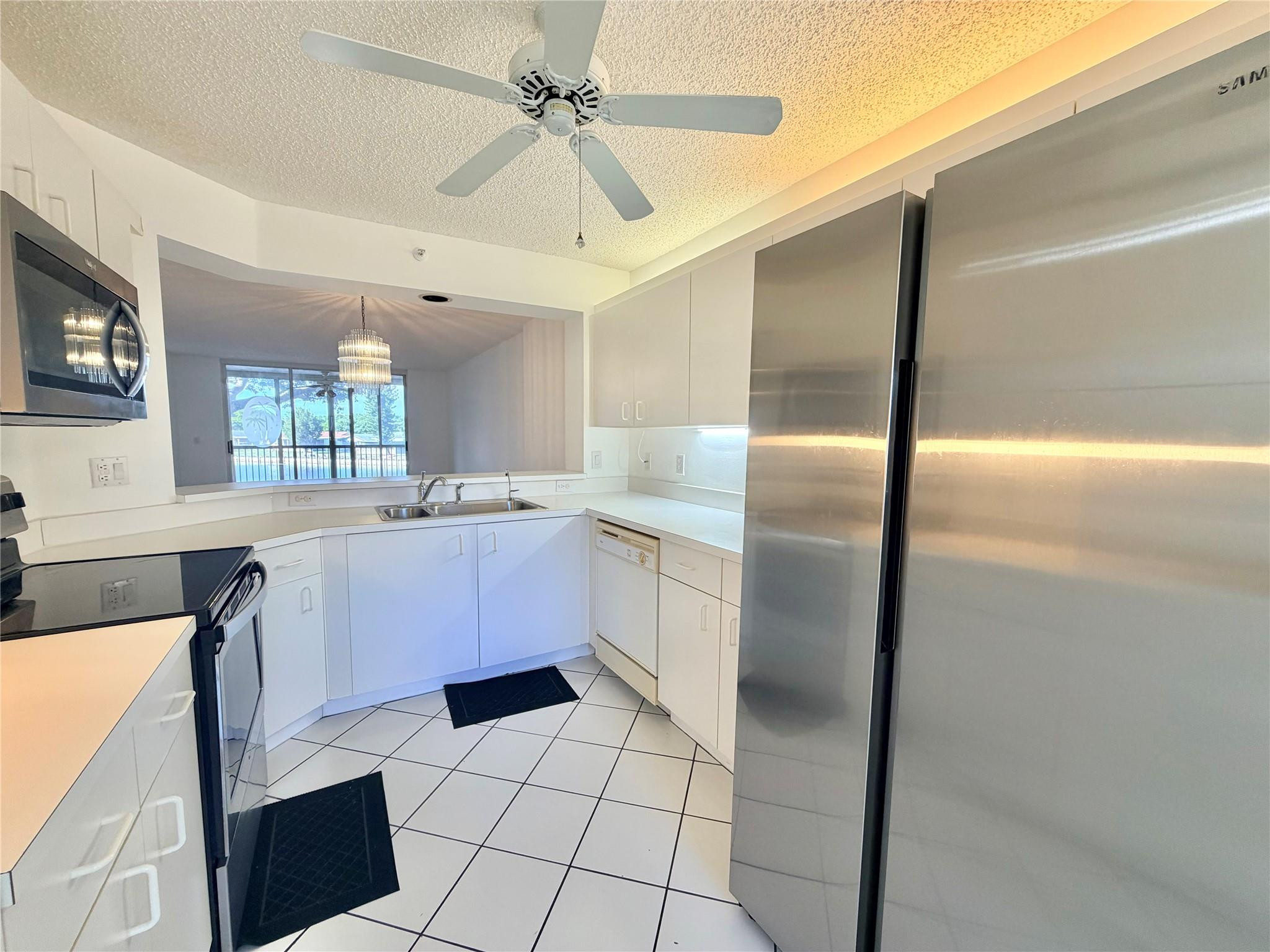 9587 WELDON #B204, Tamarac FL 33321