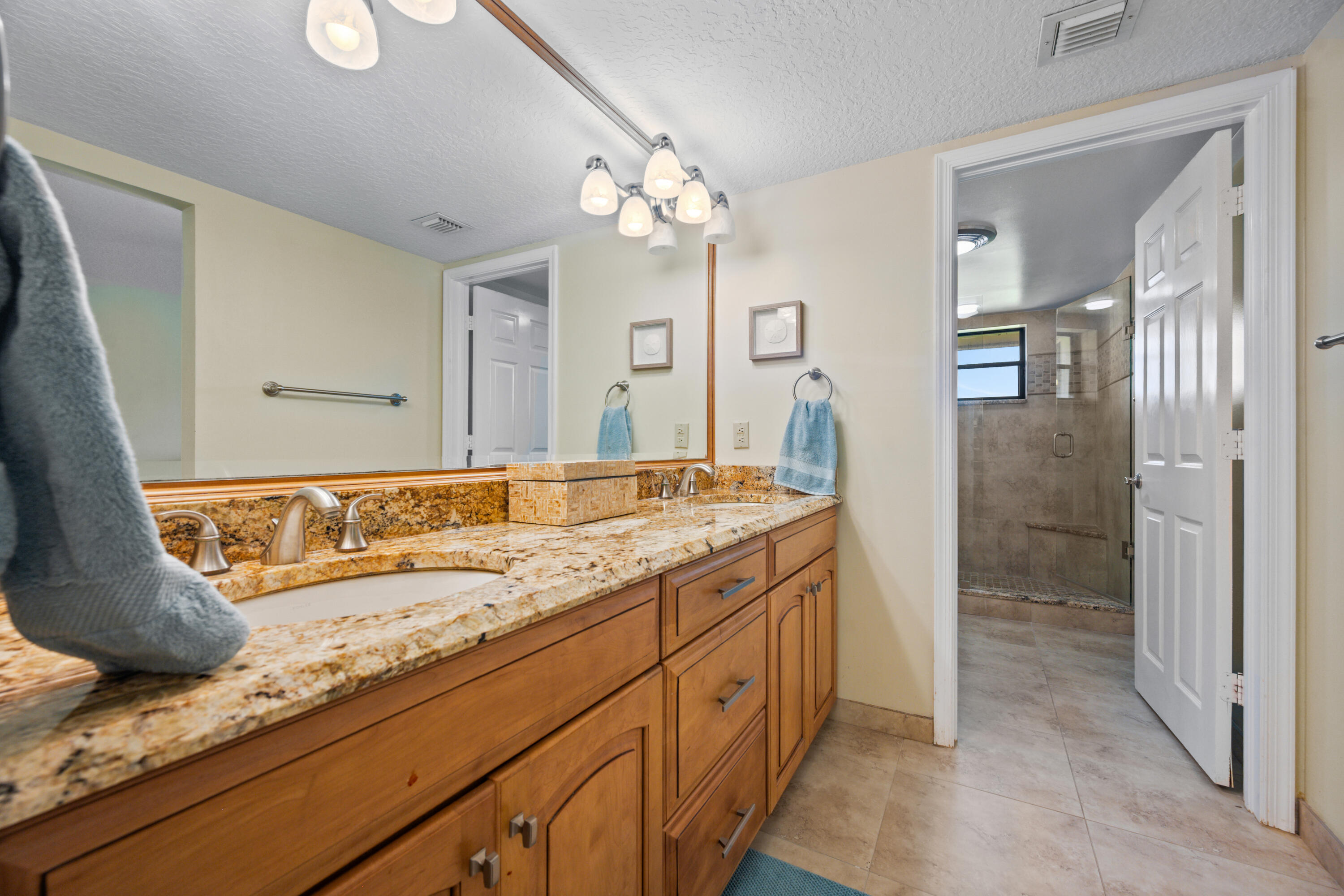 16914 WATERBEND #270, Jupiter FL 33477