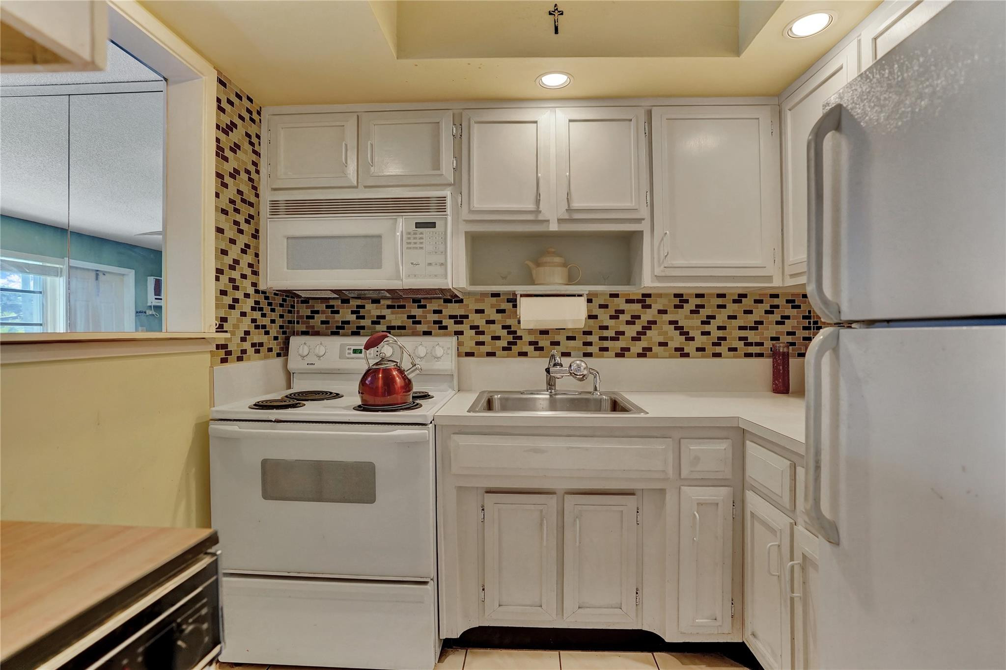 2501 N Ocean #16, Pompano Beach FL 33062