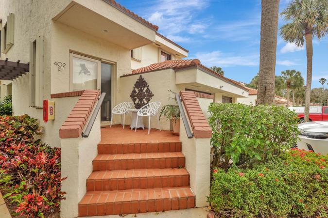 402 SEA OATS #E, Juno Beach FL 33408