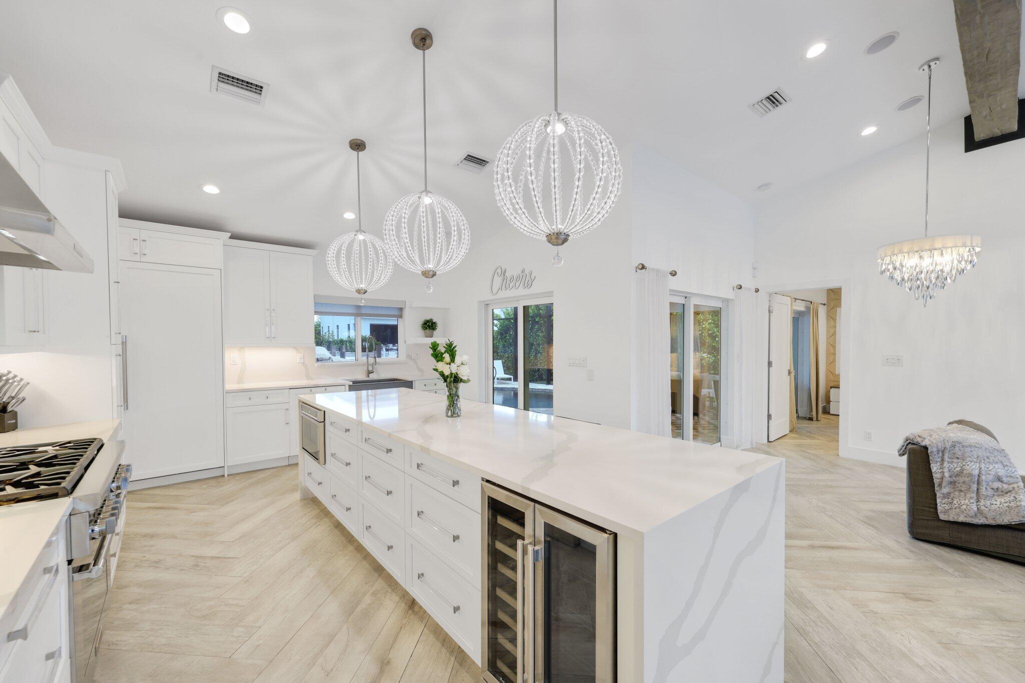 713 Forsyth, Boca Raton FL 33487
