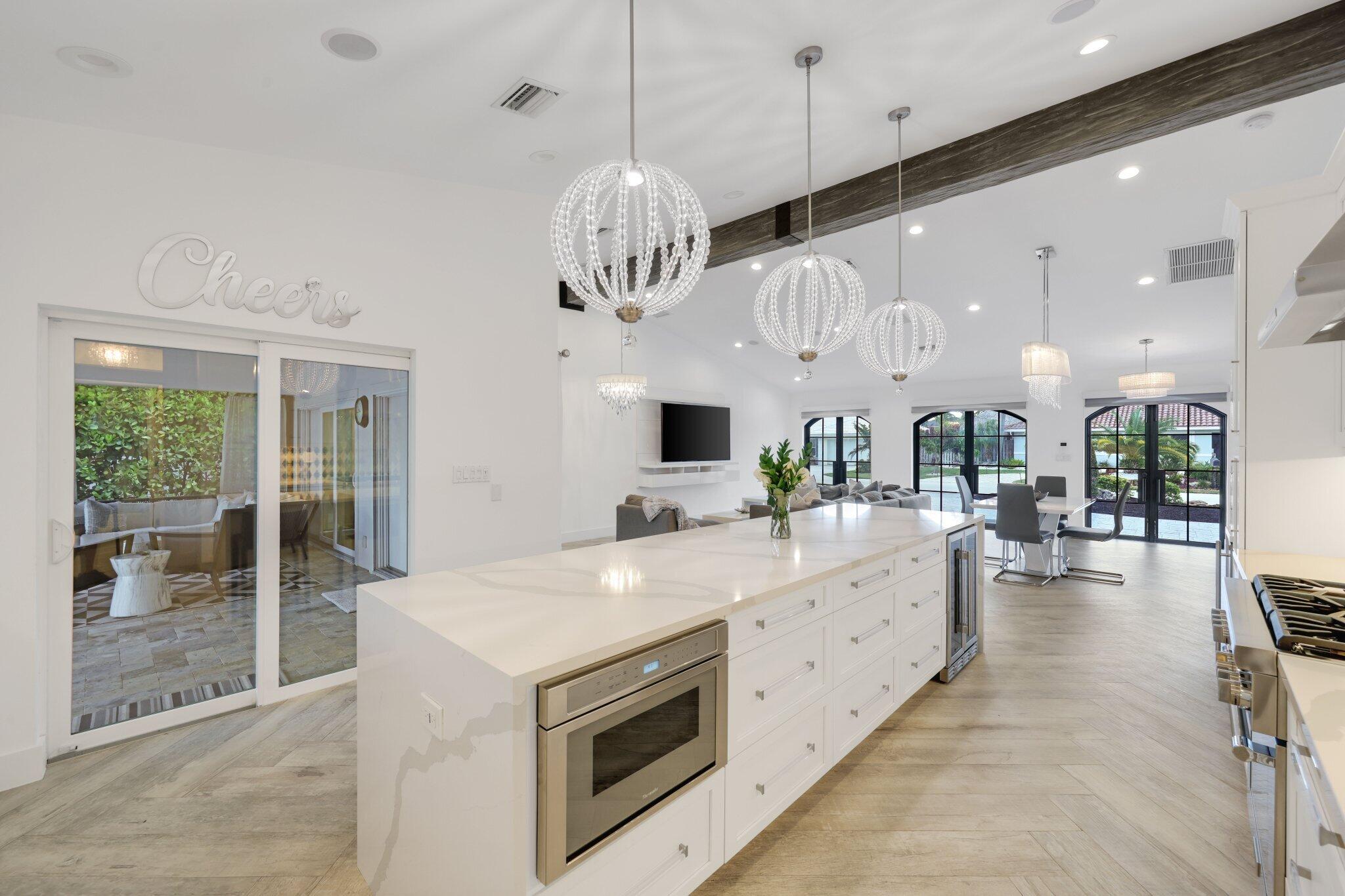 713 Forsyth, Boca Raton FL 33487