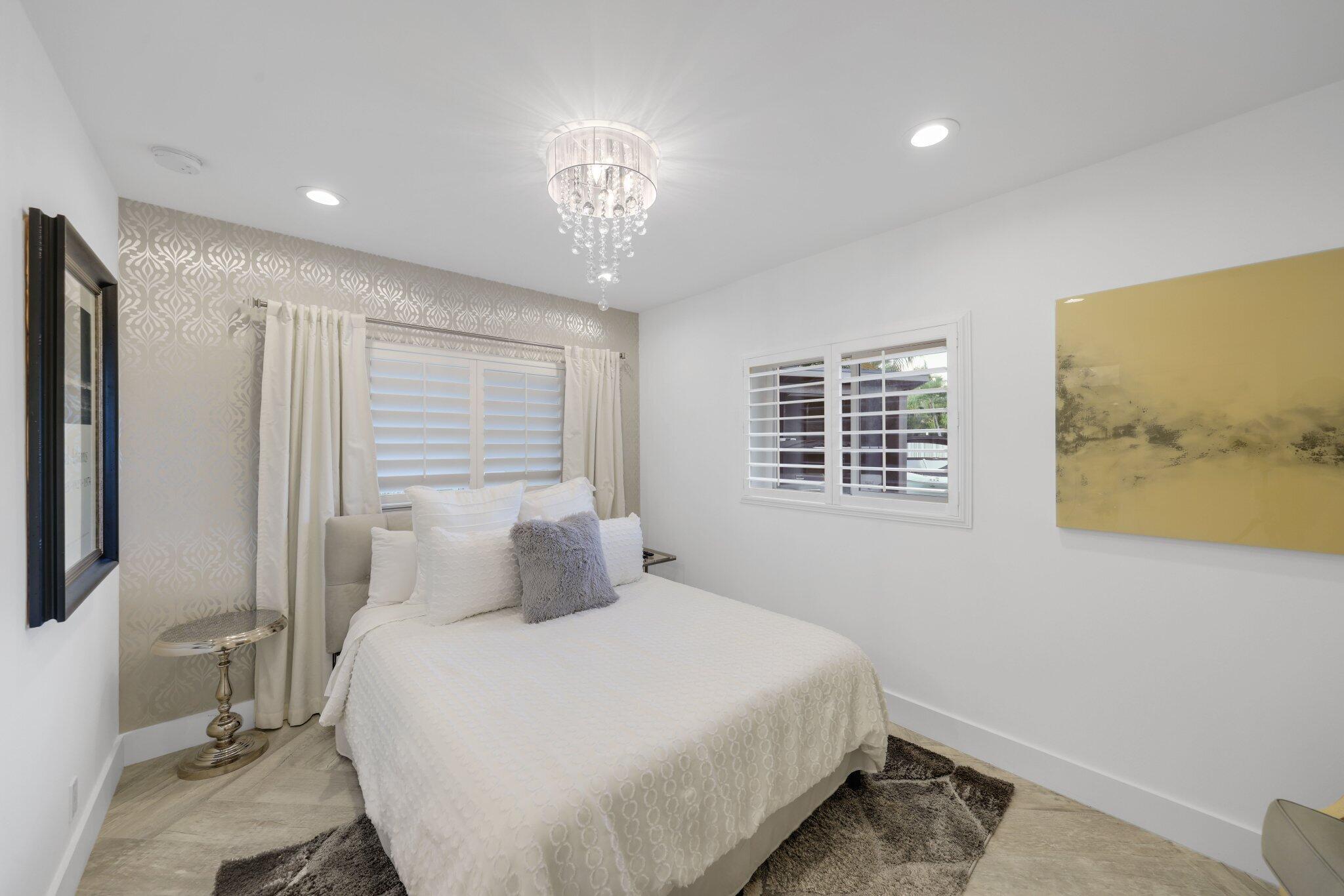 713 Forsyth, Boca Raton FL 33487