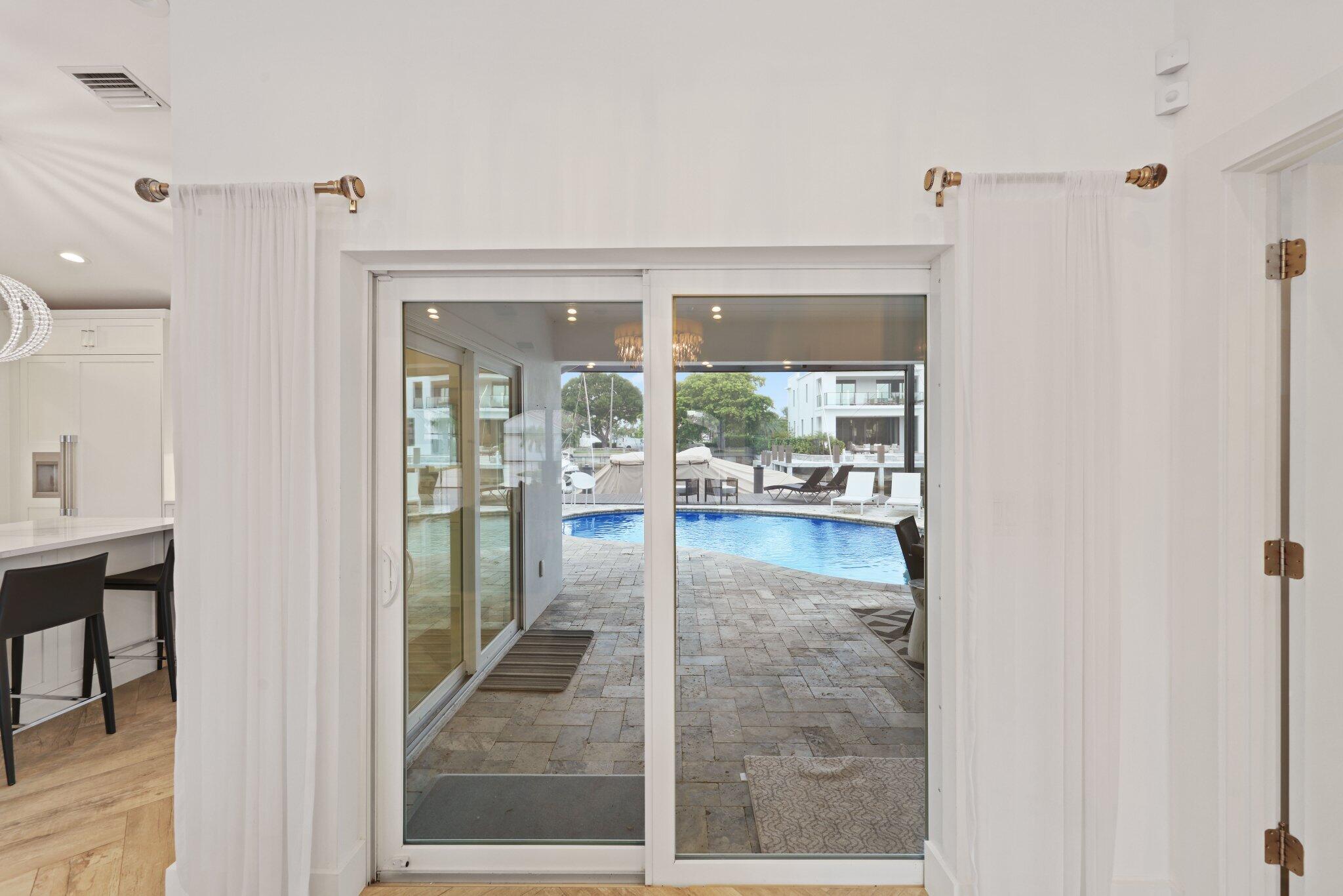 713 Forsyth, Boca Raton FL 33487