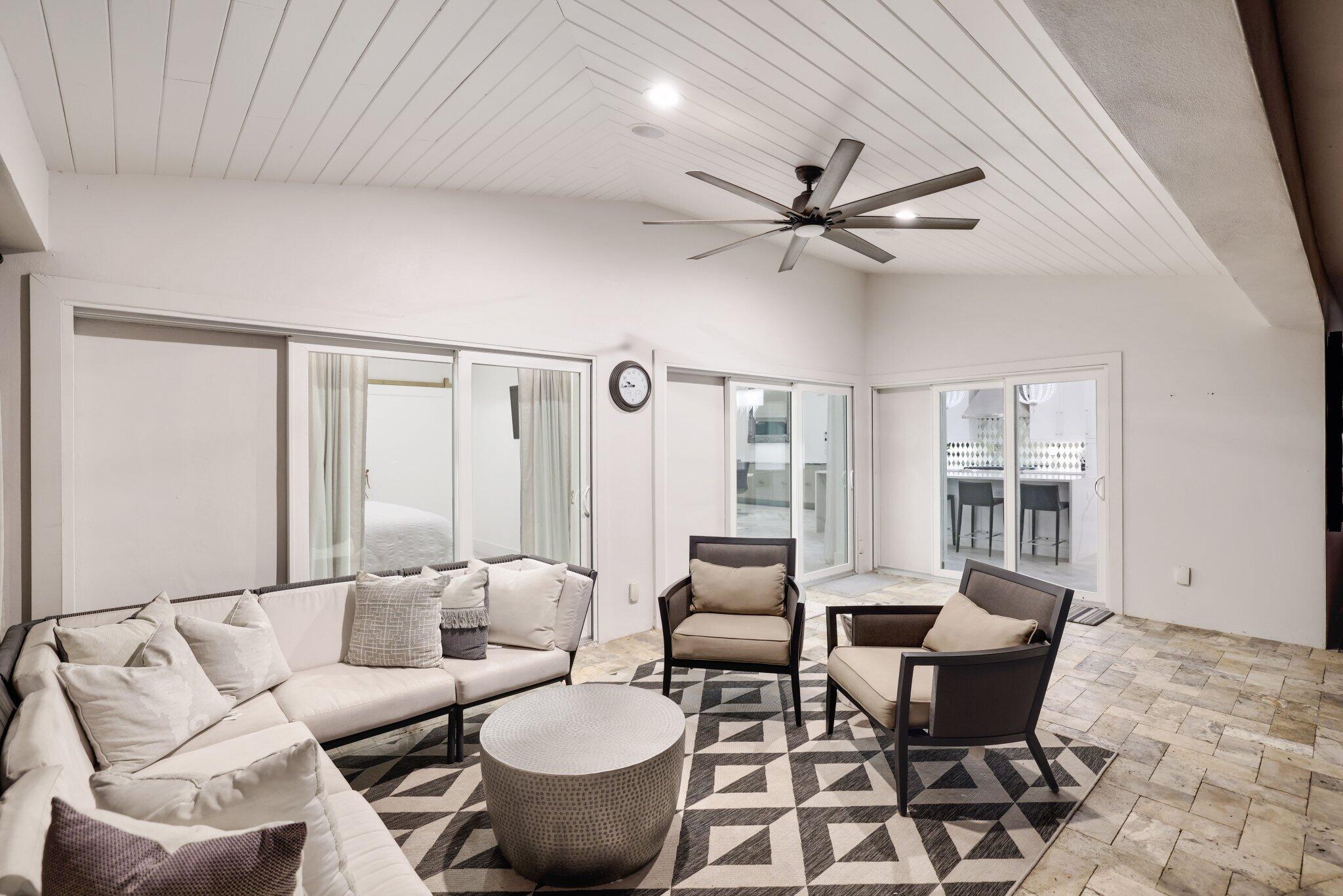 713 Forsyth, Boca Raton FL 33487