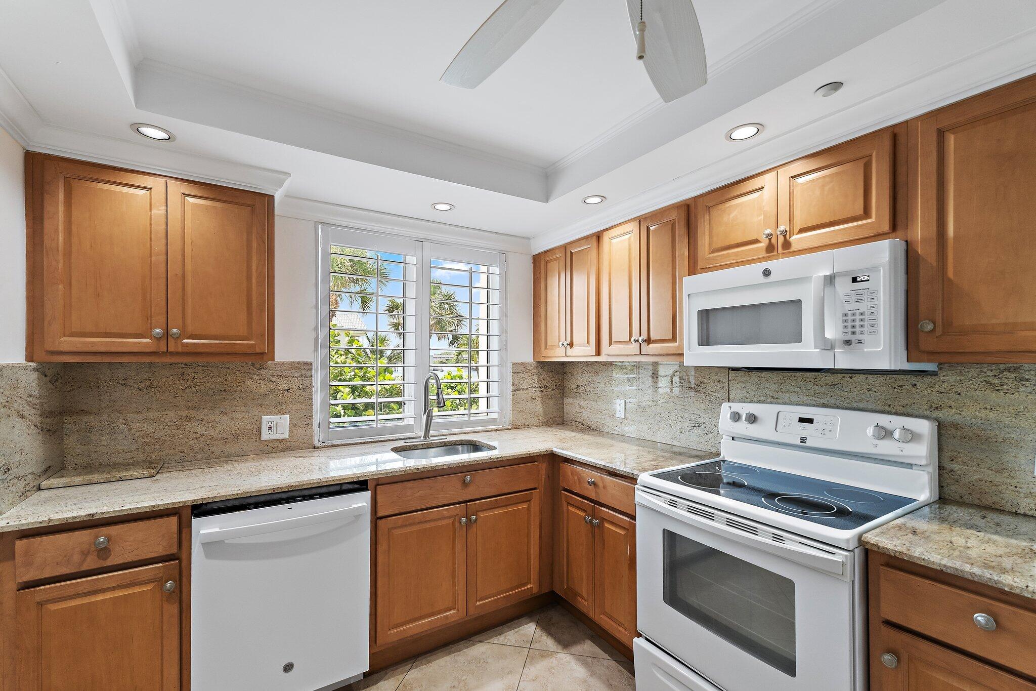 375 Beach #201, Tequesta FL 33469