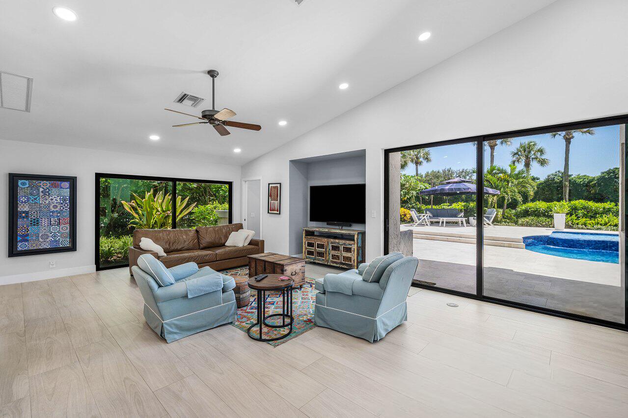 4832 Chamal, Boca Raton FL 33487