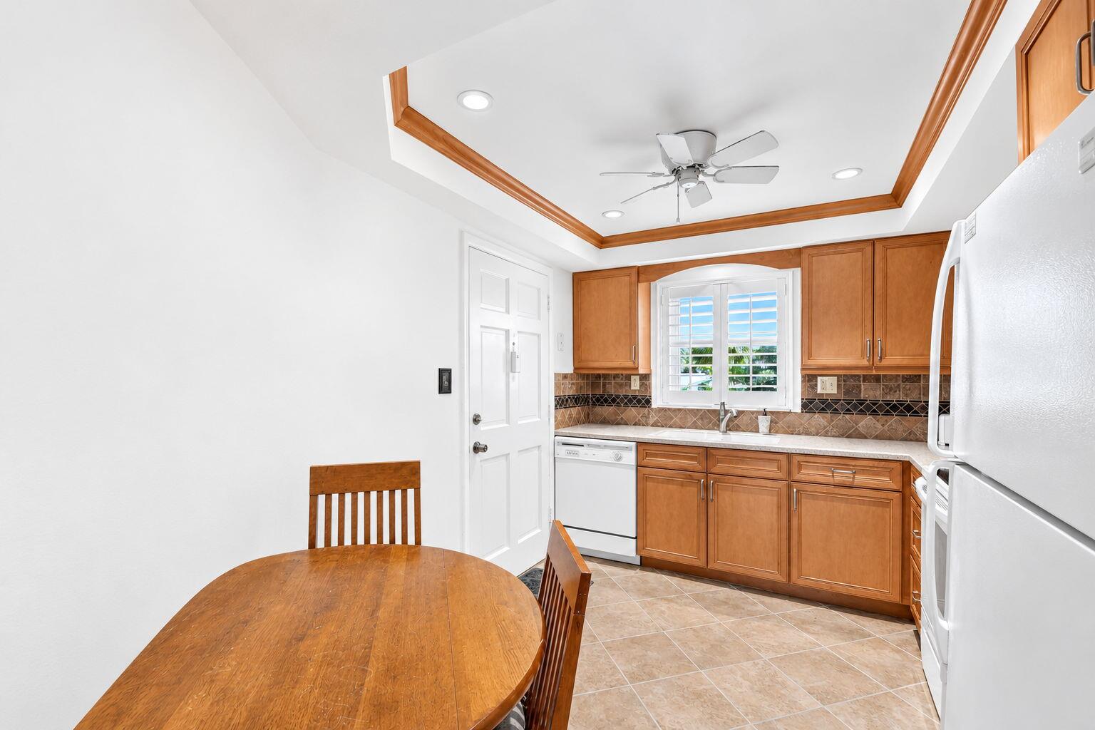 5510 N OCEAN #207, Ocean Ridge FL 33435