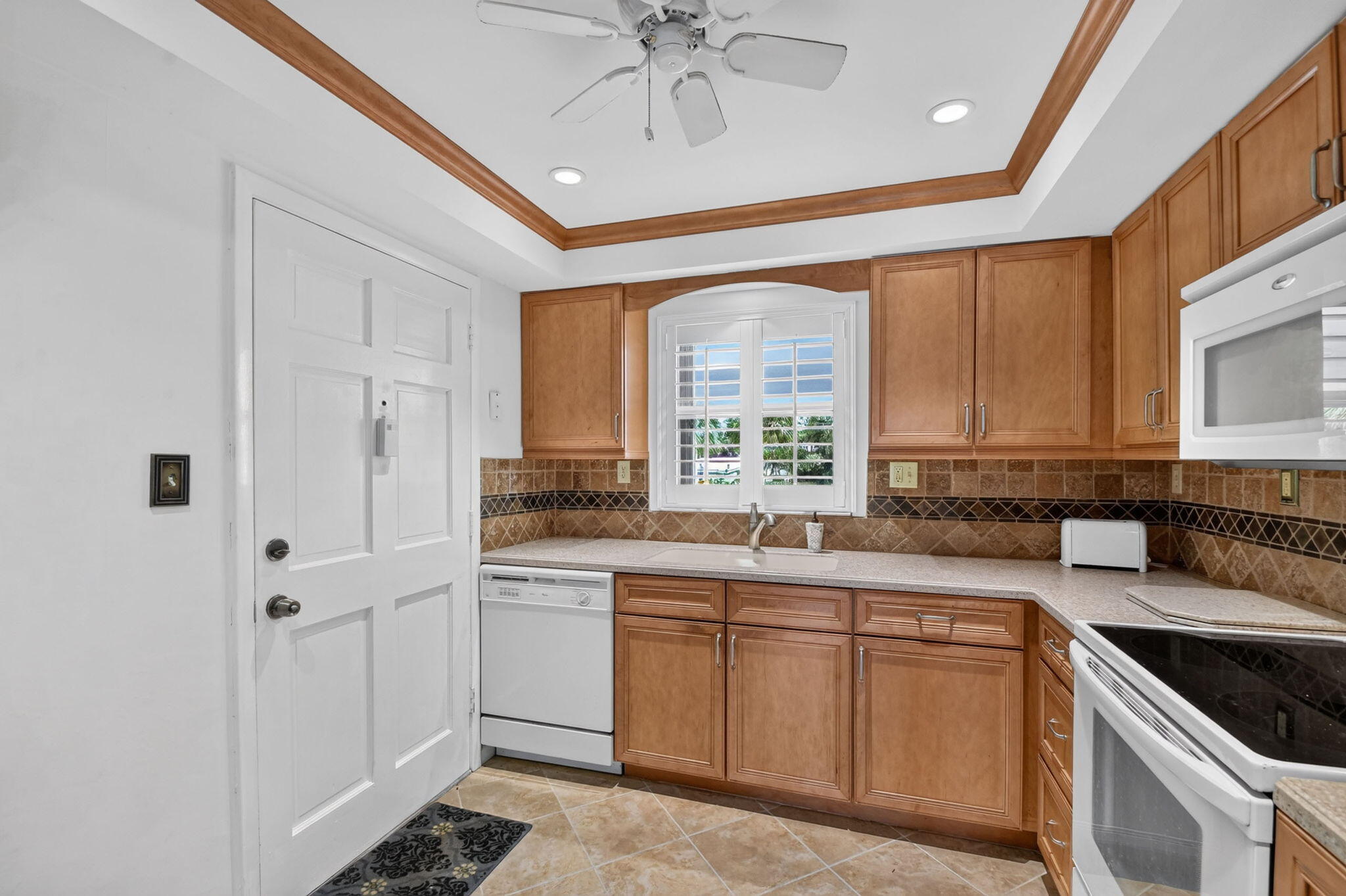 5510 N OCEAN #207, Ocean Ridge FL 33435