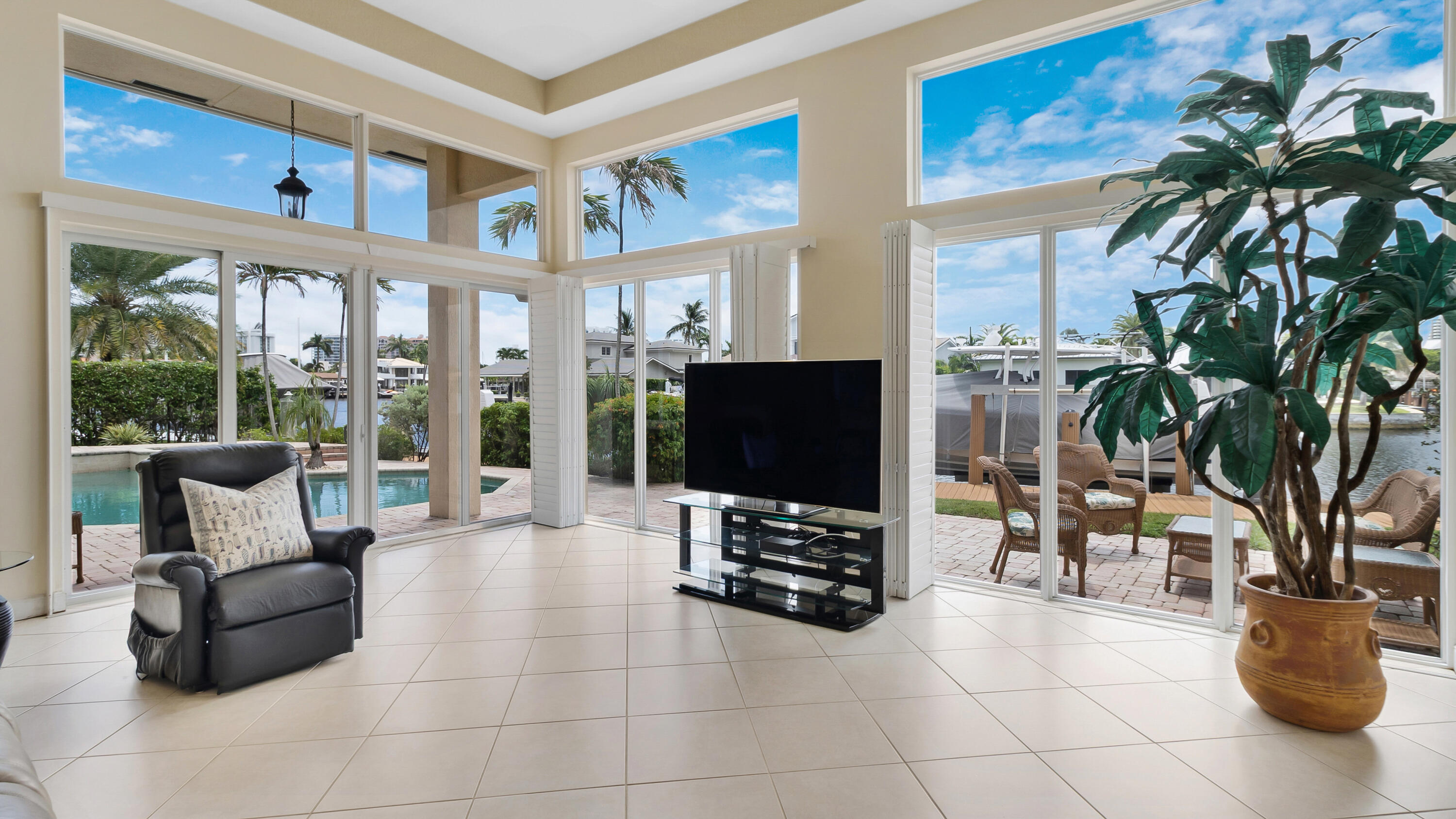 2761 SE 9TH, Pompano Beach FL 33062