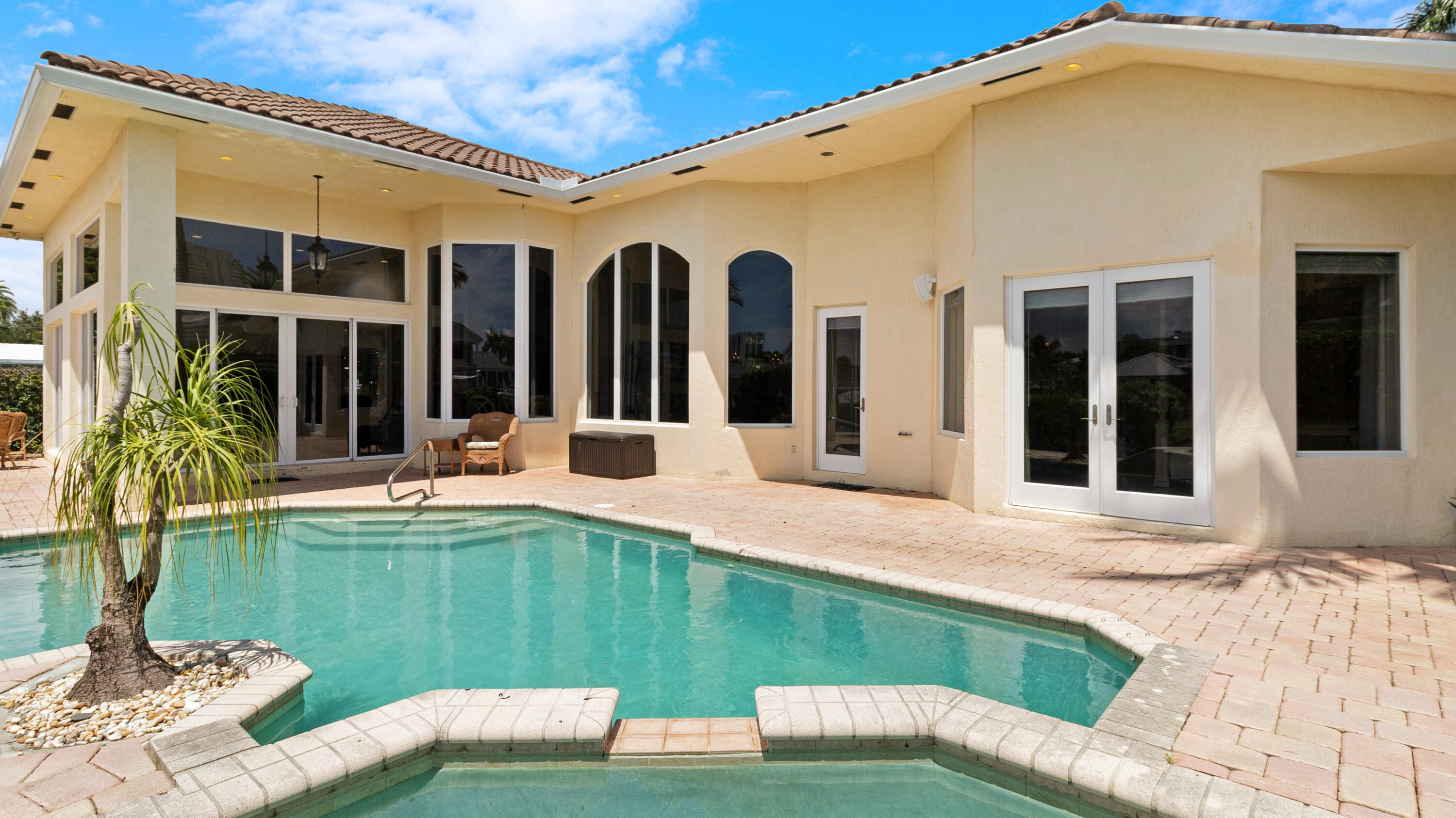 2761 SE 9TH, Pompano Beach FL 33062
