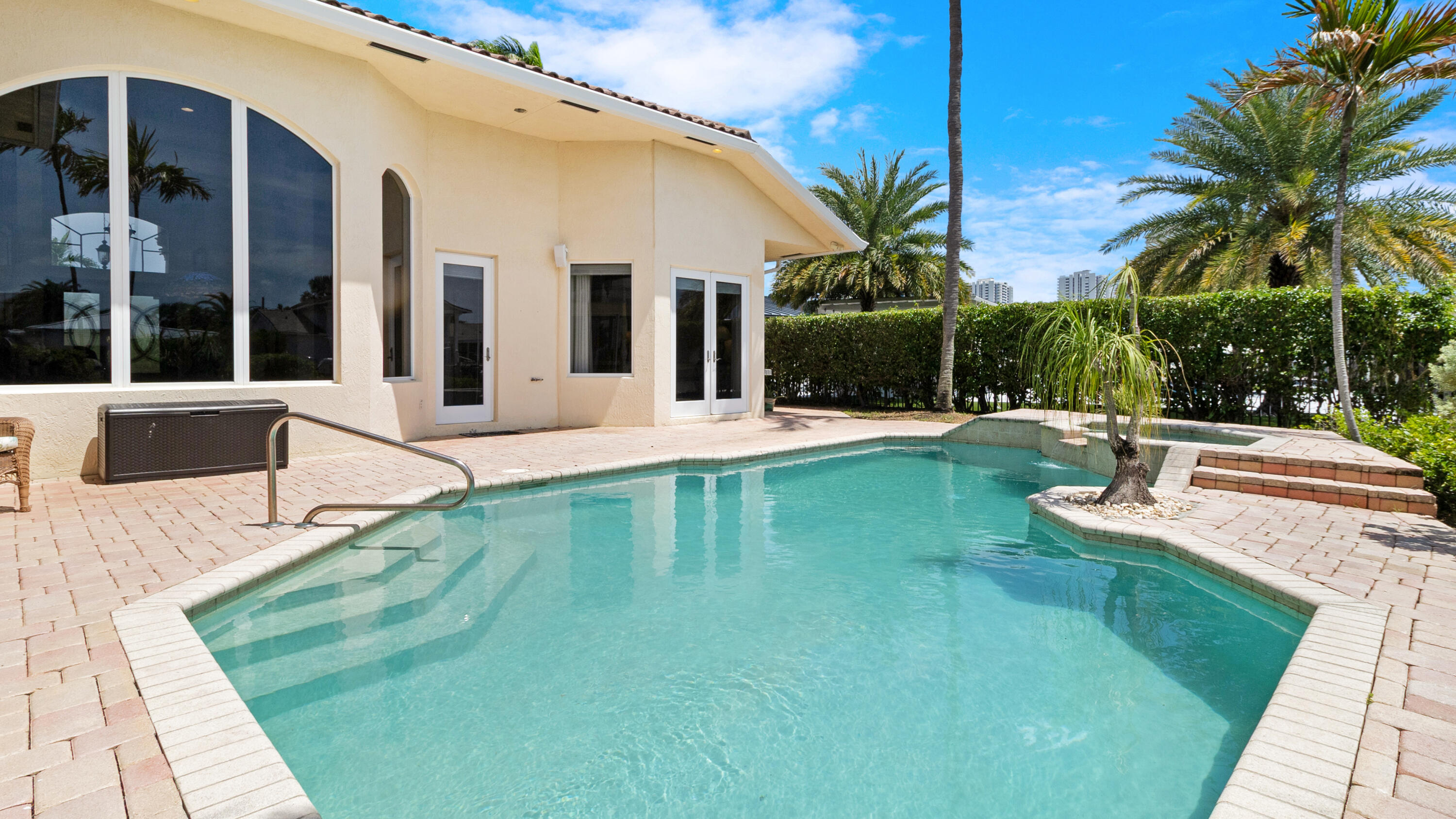 2761 SE 9TH, Pompano Beach FL 33062