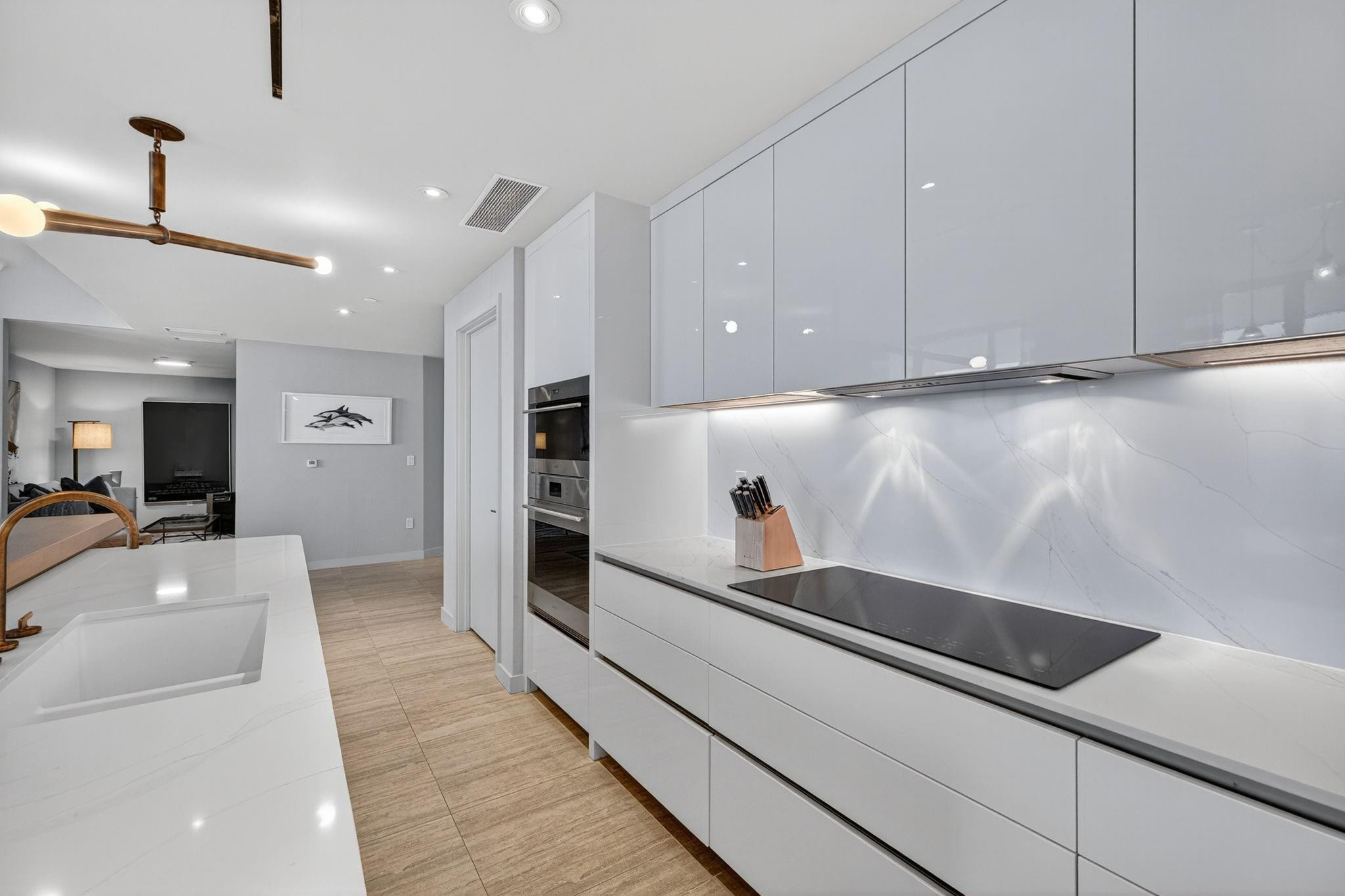 525 N FORT LAUDERDALE BEACH #1102, Fort Lauderdale FL 33304