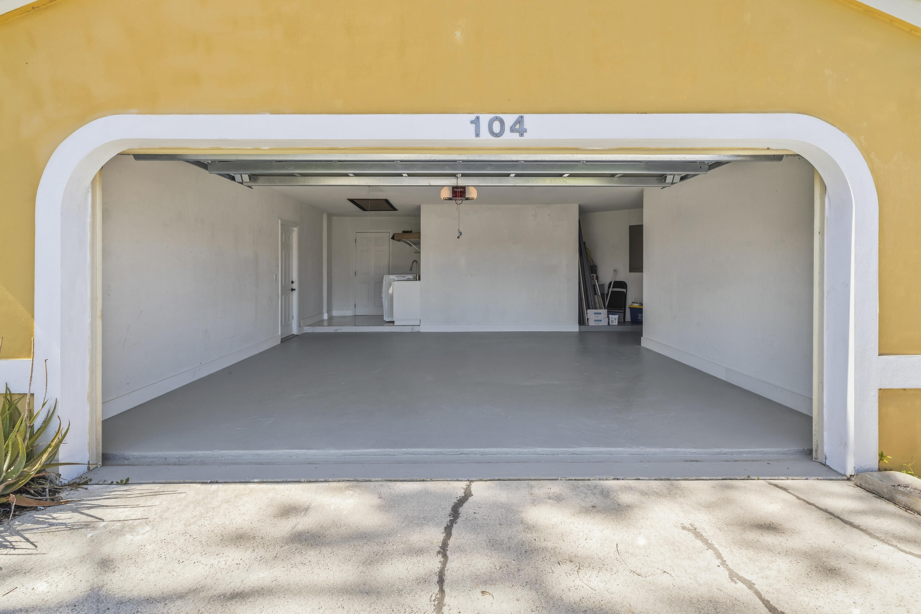 104 Oxford, Royal Palm Beach FL 33411