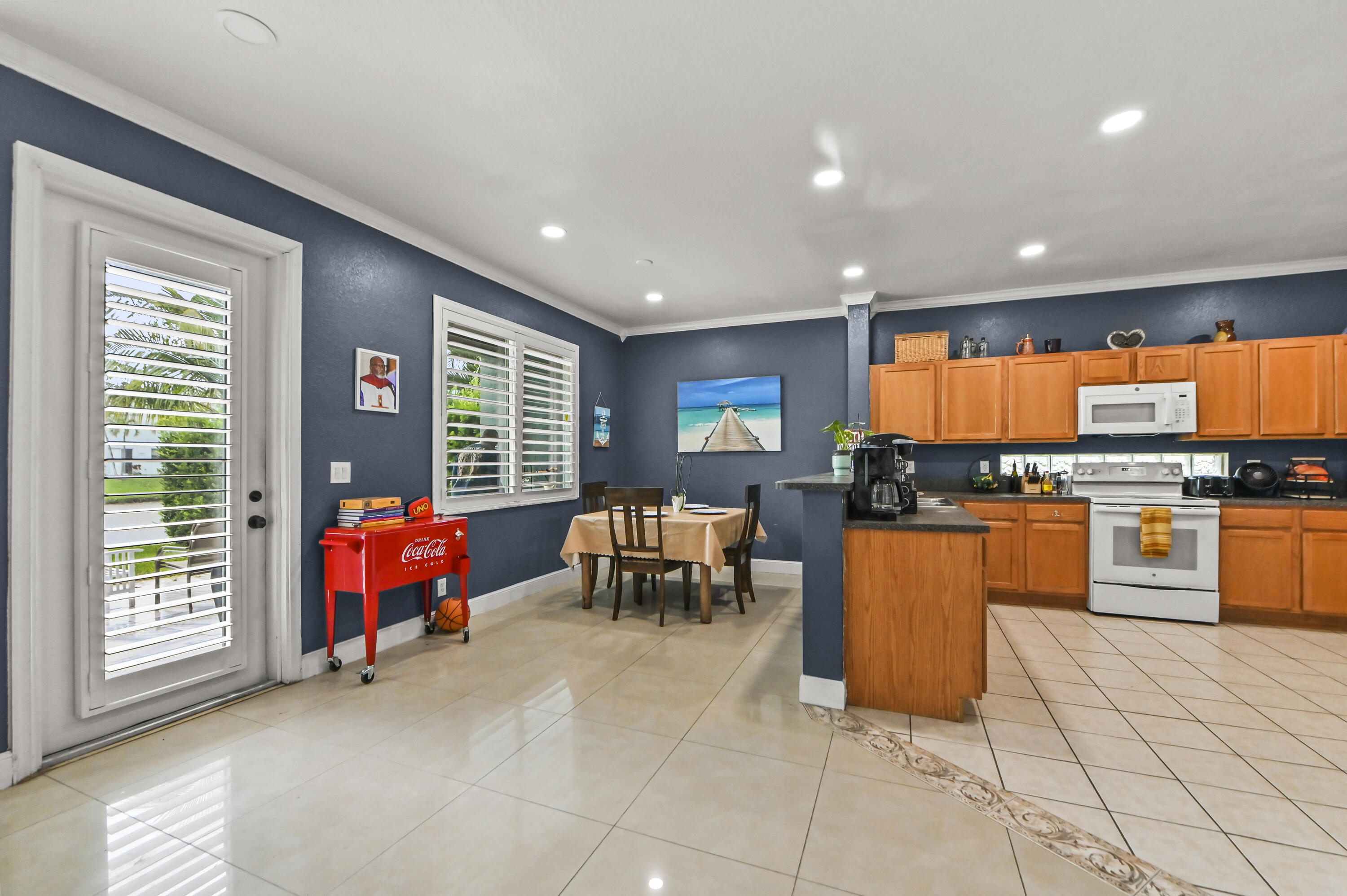 1006 Center Stone, Riviera Beach FL 33404