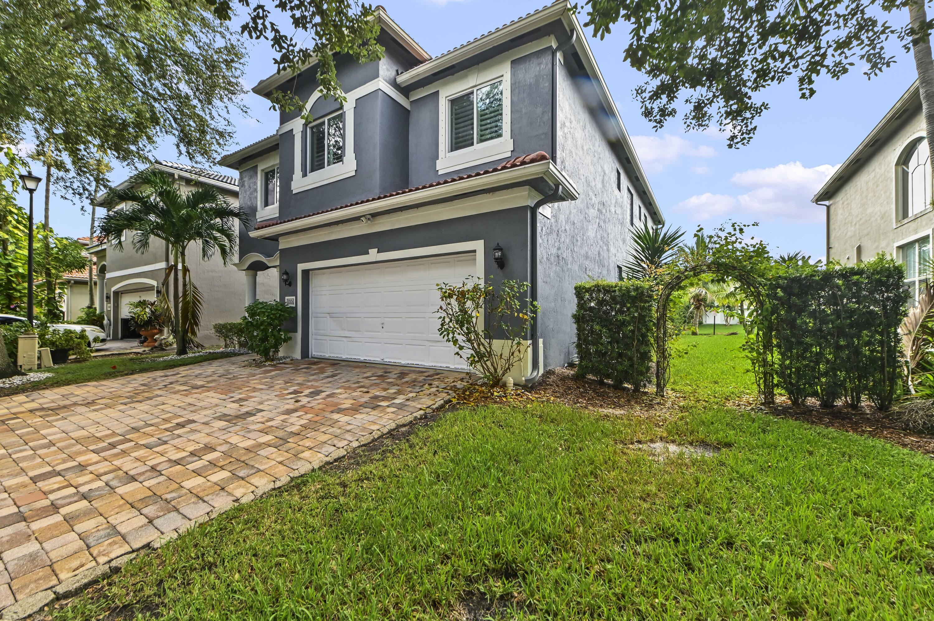 1006 Center Stone, Riviera Beach FL 33404