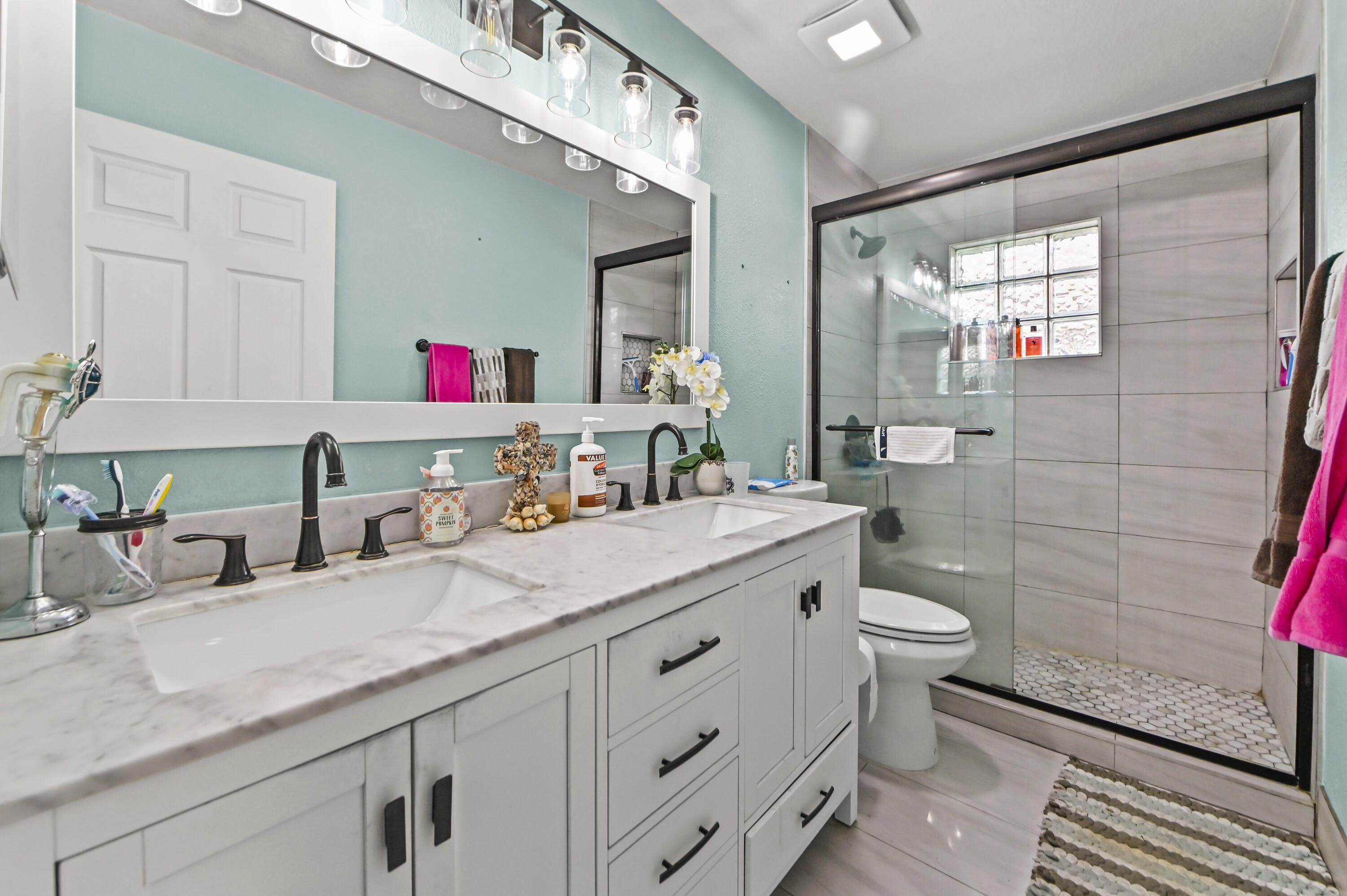 1006 Center Stone, Riviera Beach FL 33404