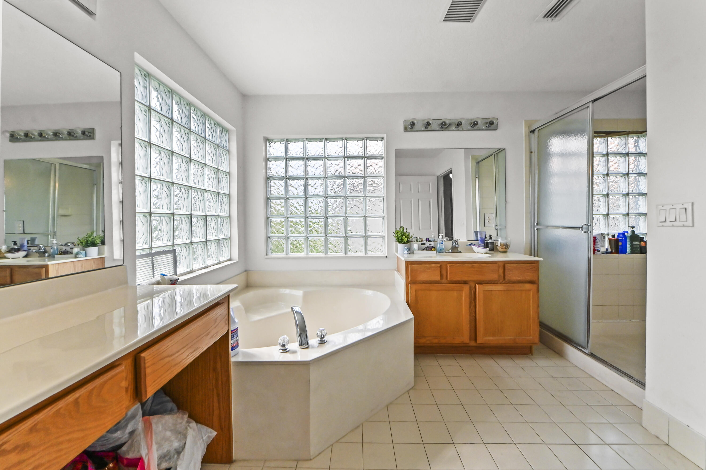 1006 Center Stone, Riviera Beach FL 33404
