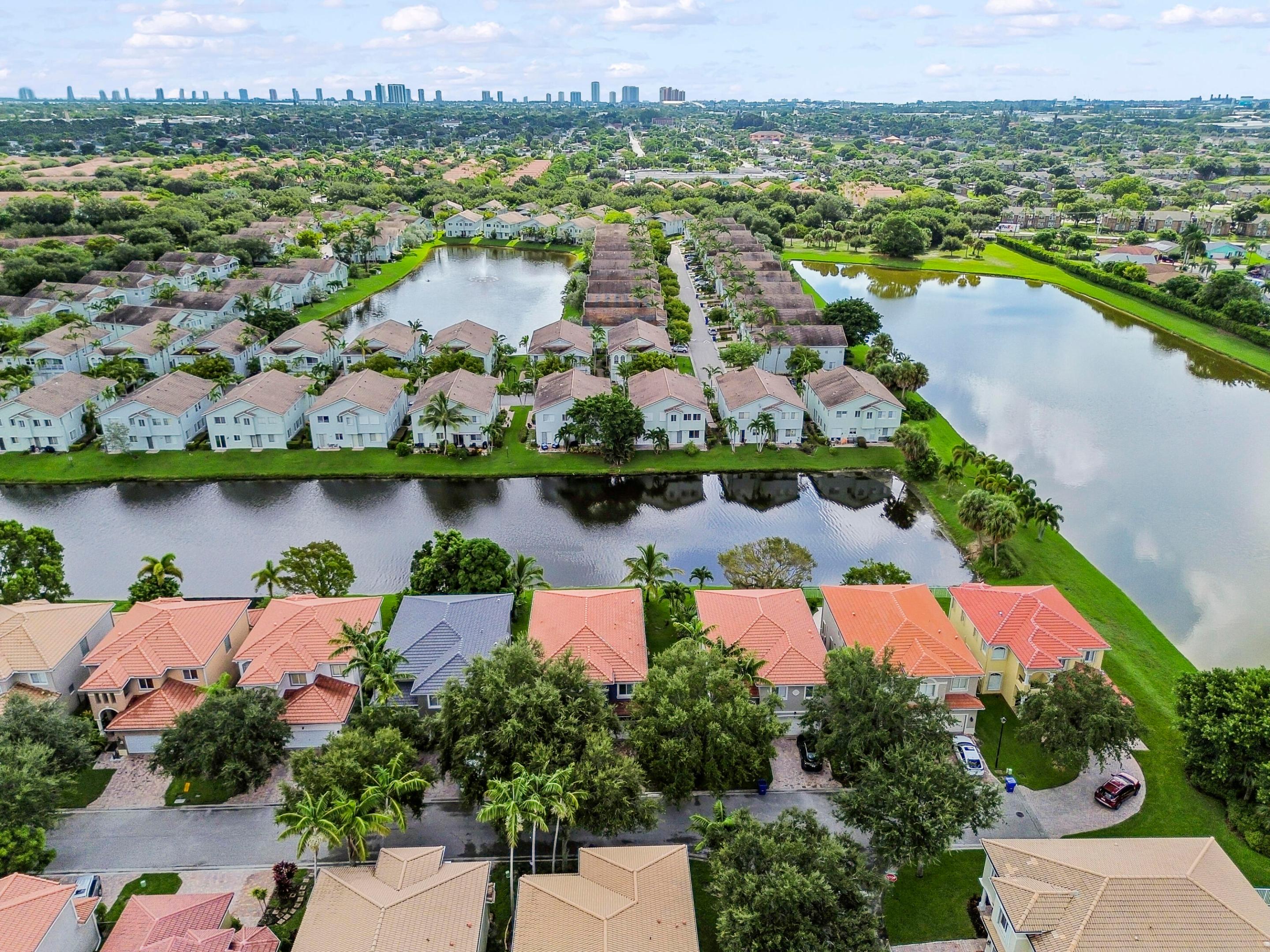 1006 Center Stone, Riviera Beach FL 33404