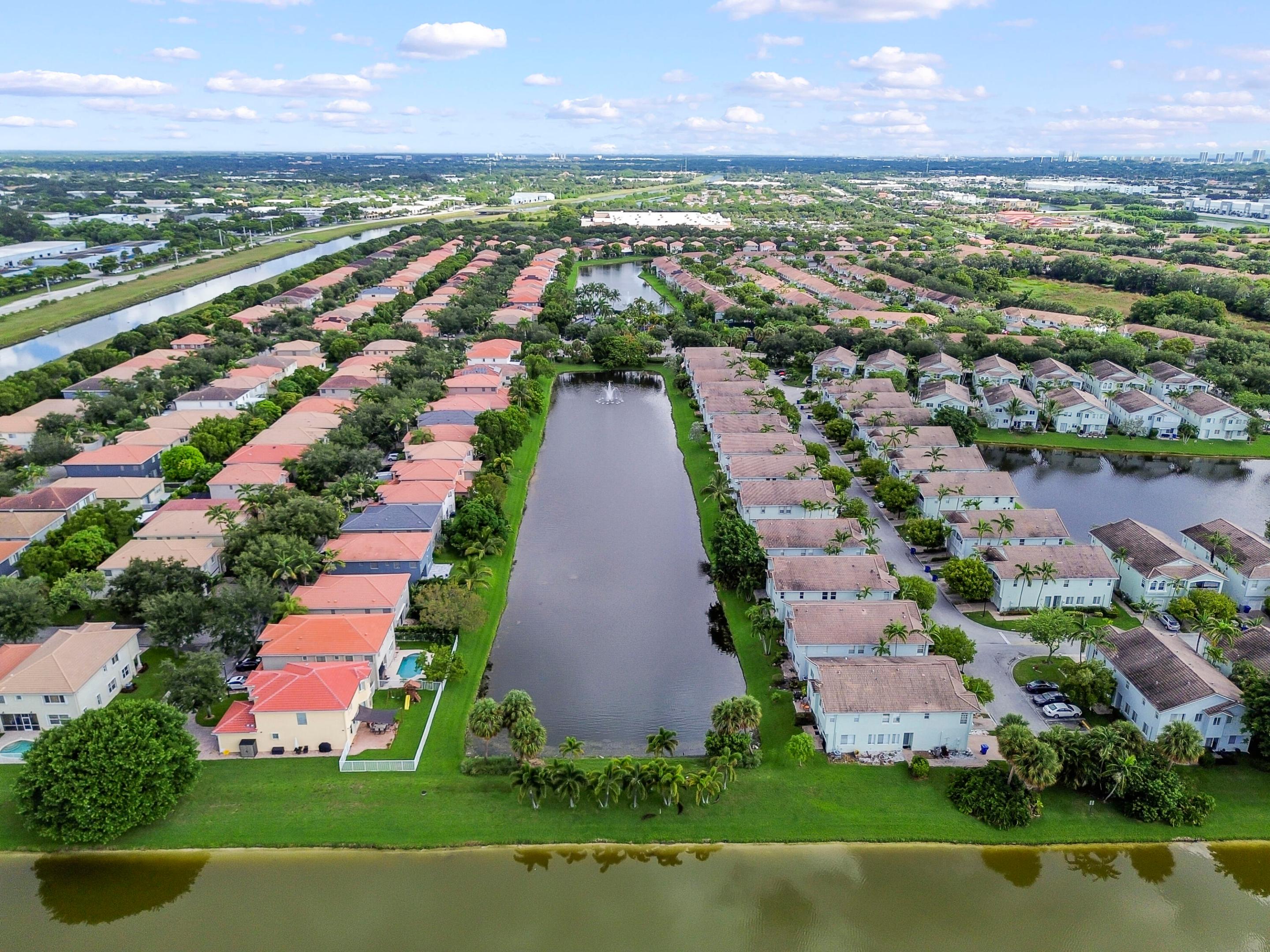 1006 Center Stone, Riviera Beach FL 33404