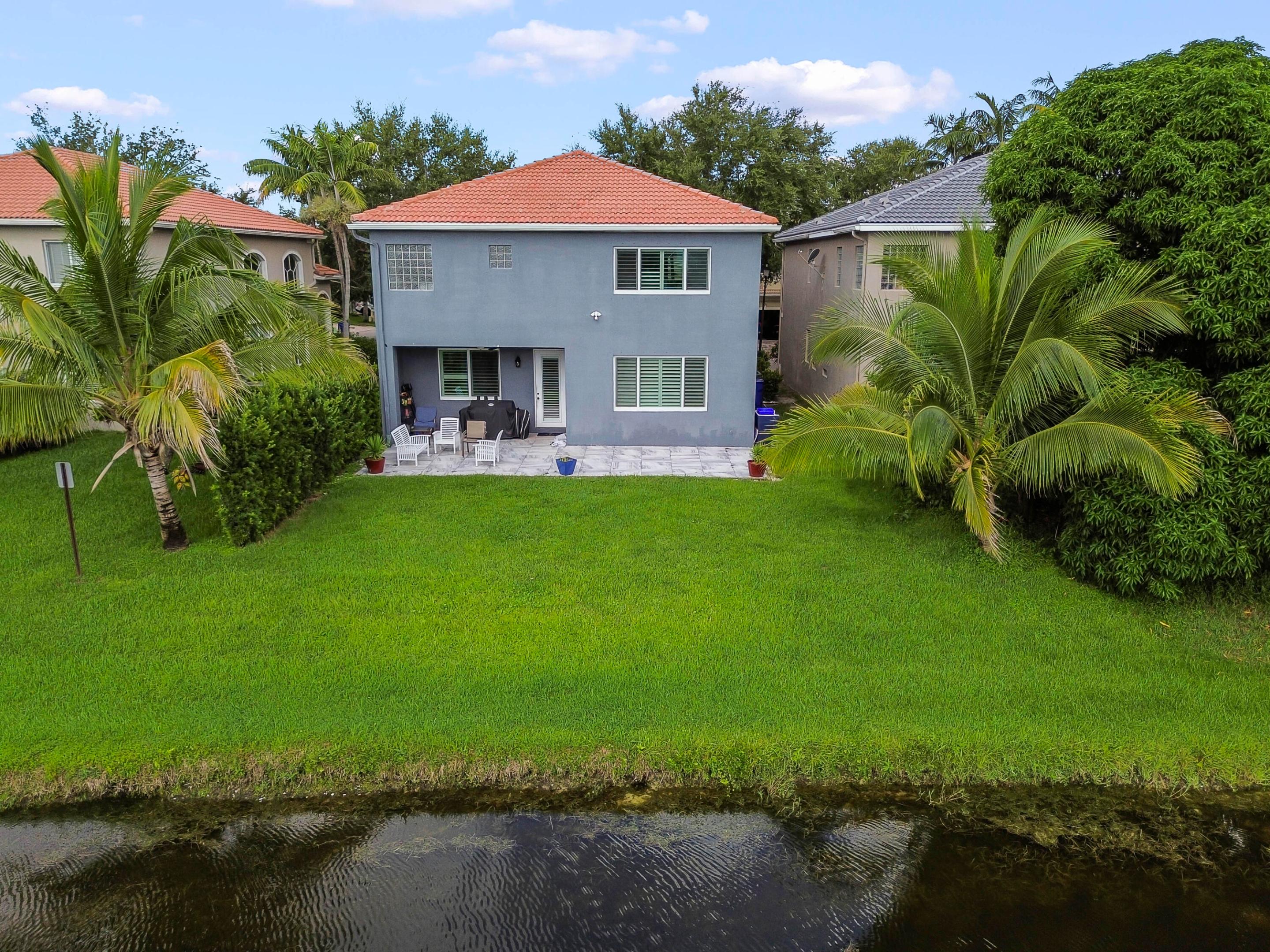 1006 Center Stone, Riviera Beach FL 33404