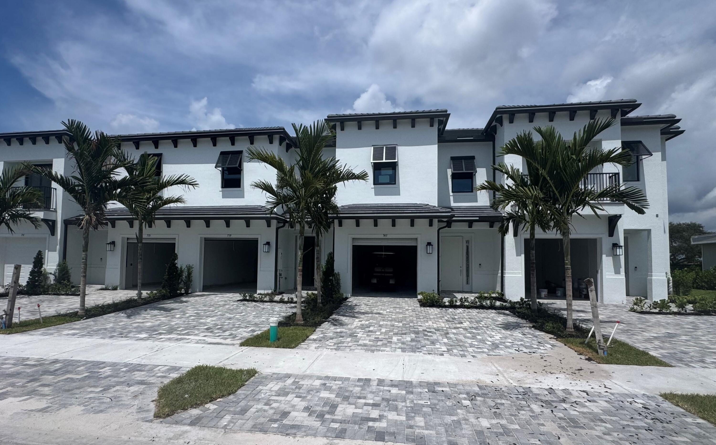 731 NOVE #10 Mangrove, Margate FL 33063