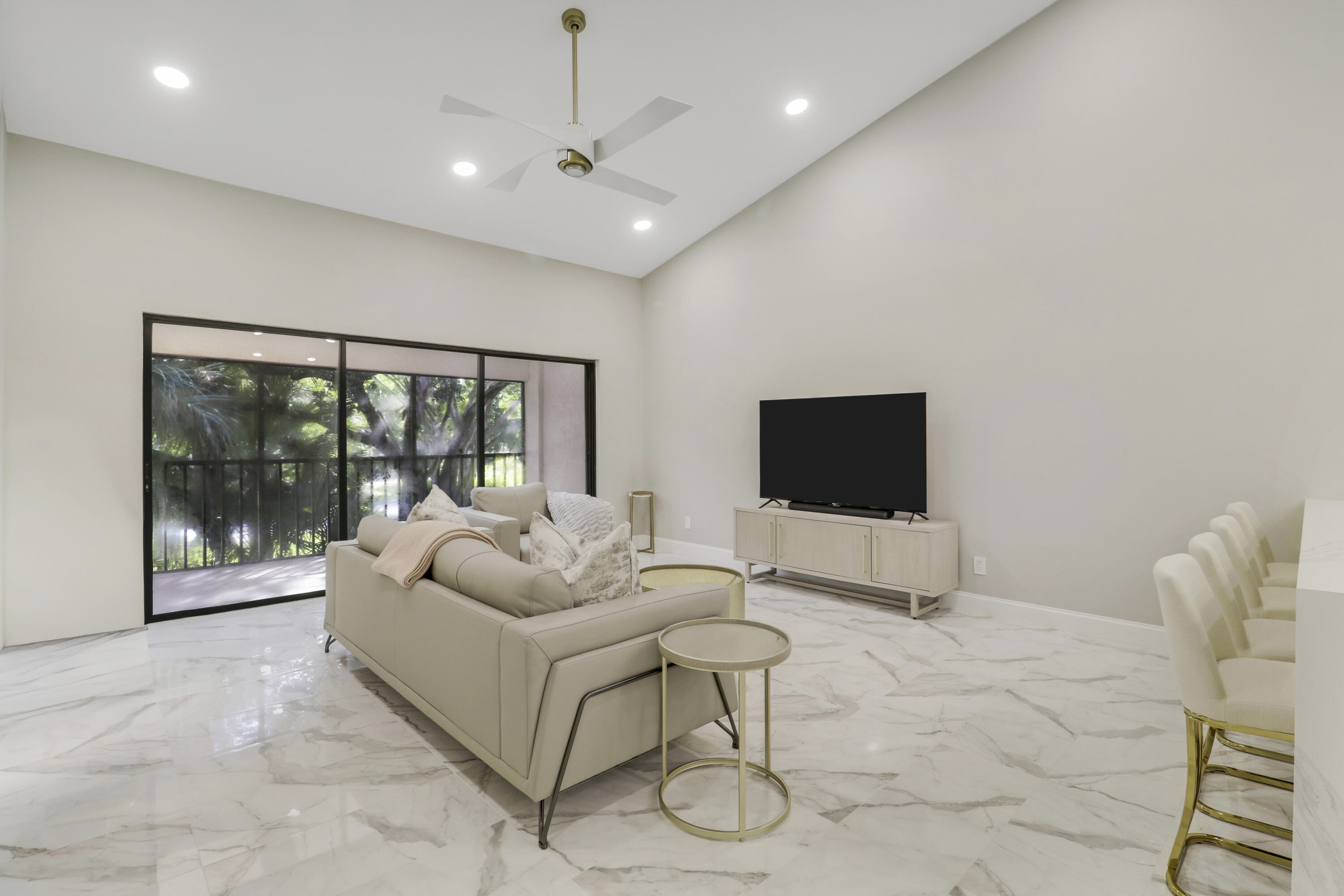 1143 Duncan #202, Palm Beach Gardens FL 33418