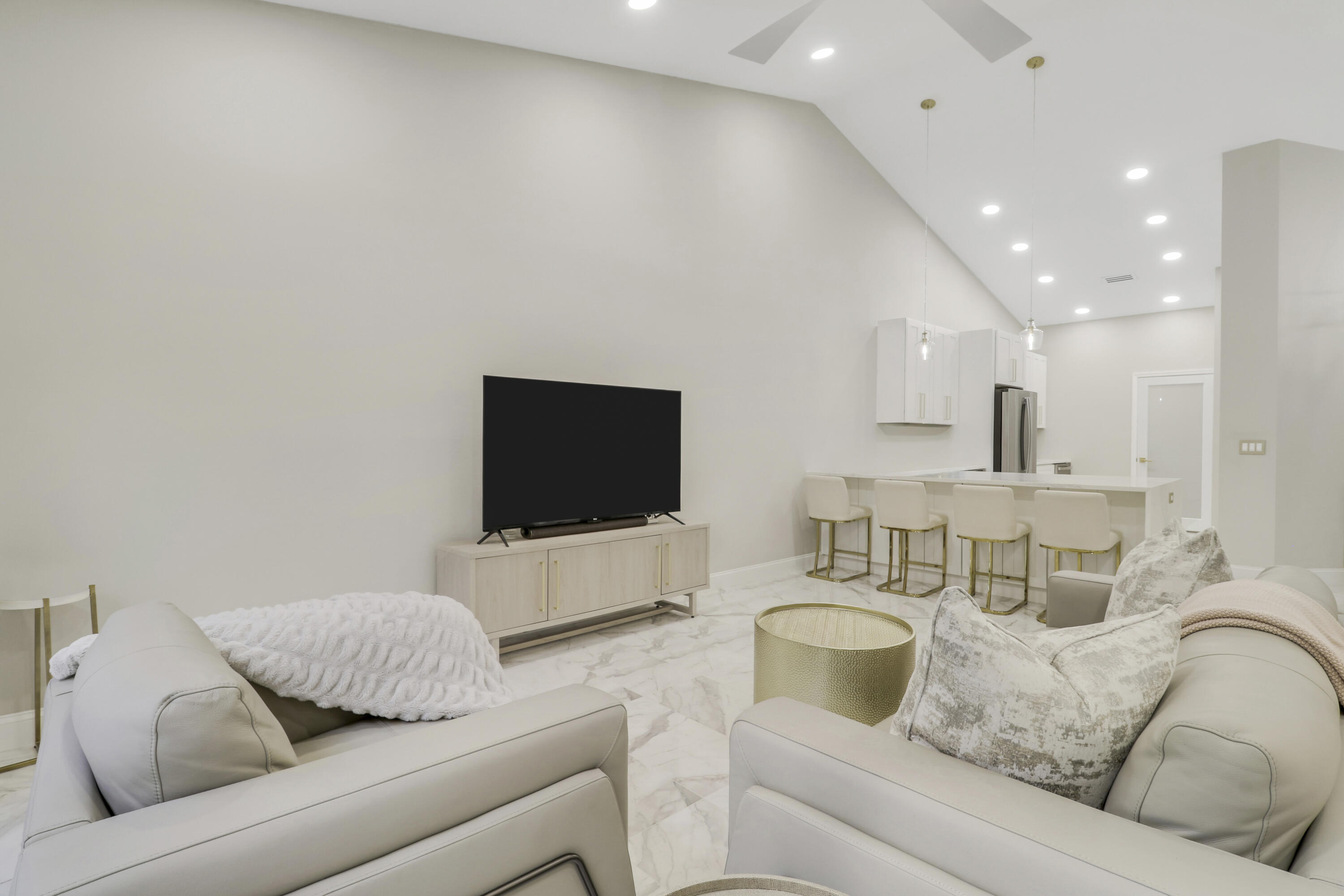 1143 Duncan #202, Palm Beach Gardens FL 33418