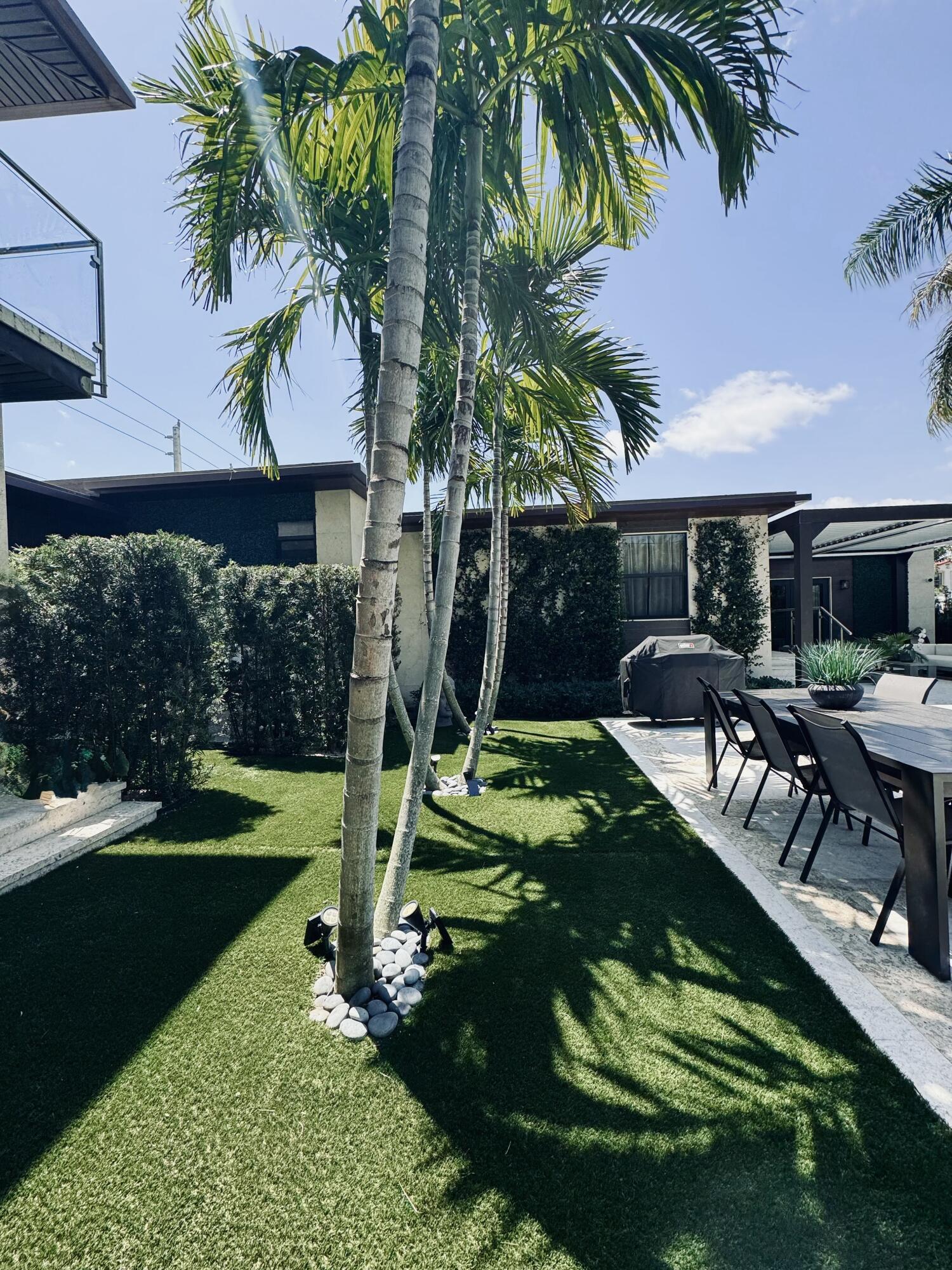 301 PALMETTO, West Palm Beach FL 33405