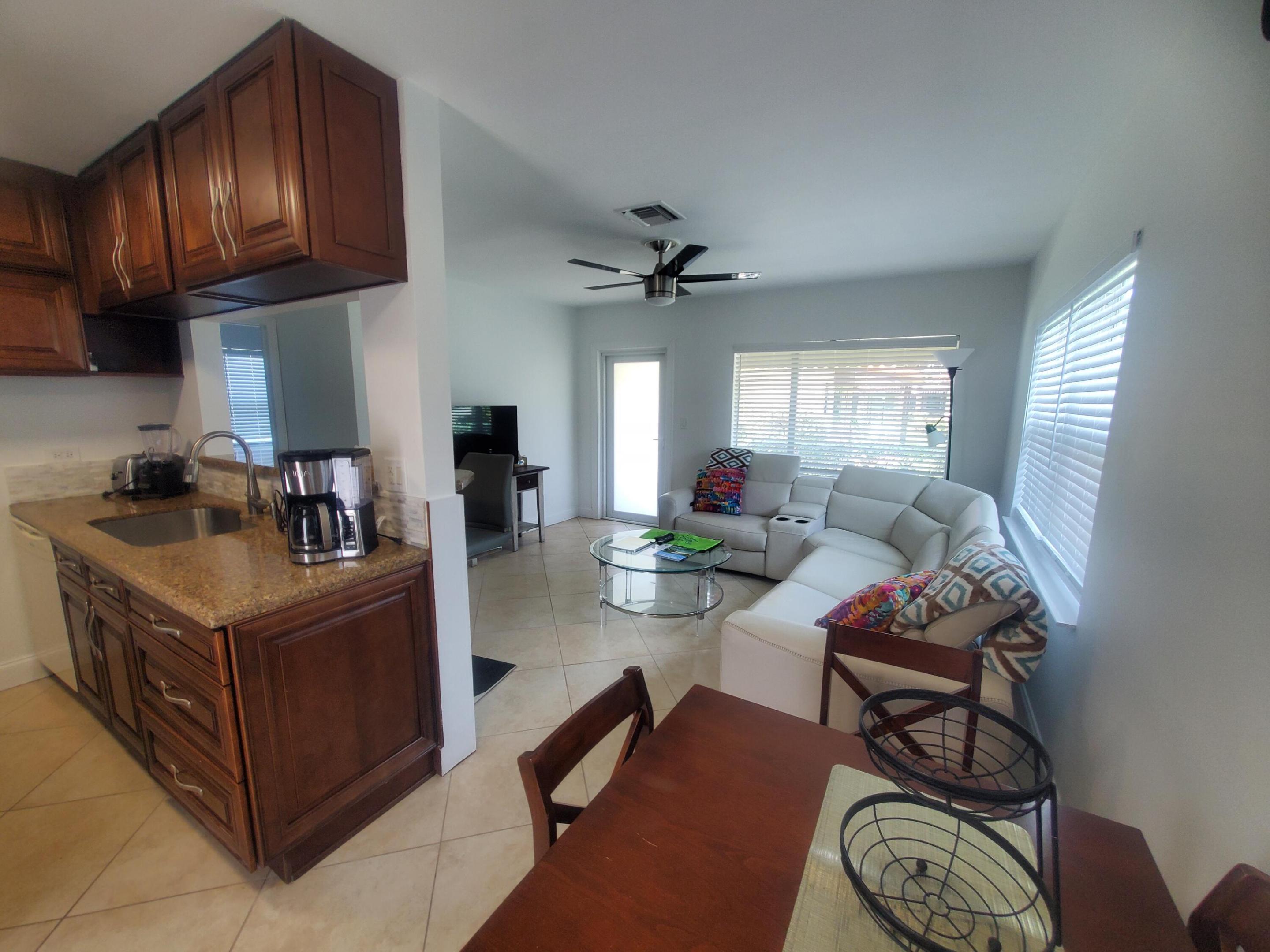 1225 Hillsboro Mile #T1, Hillsboro Beach FL 33062