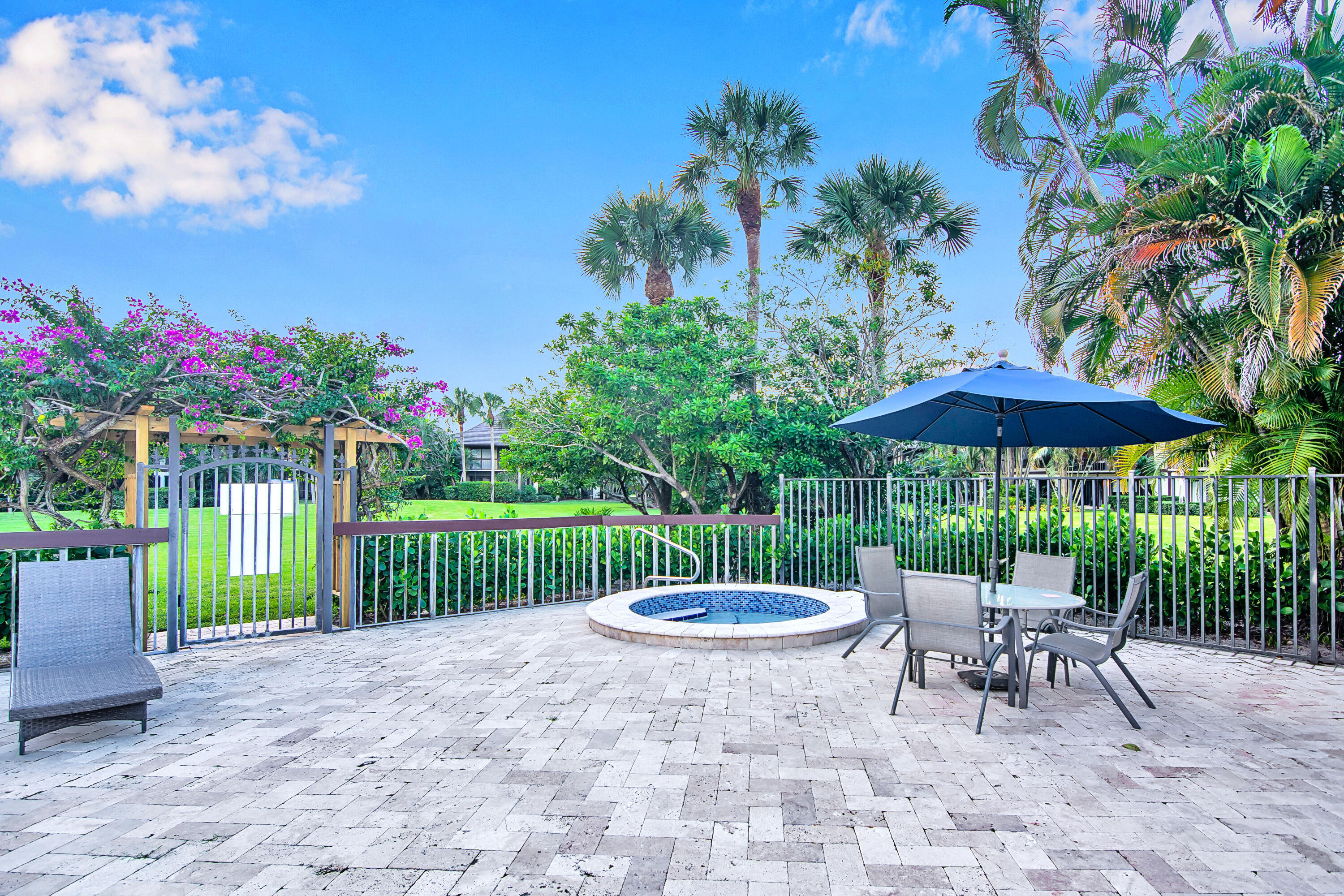 13334 Polo Club #218, Wellington FL 33414