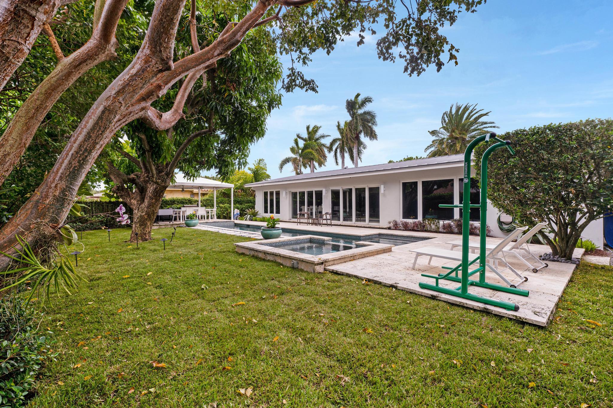 2012 NE 31ST, Fort Lauderdale FL 33305