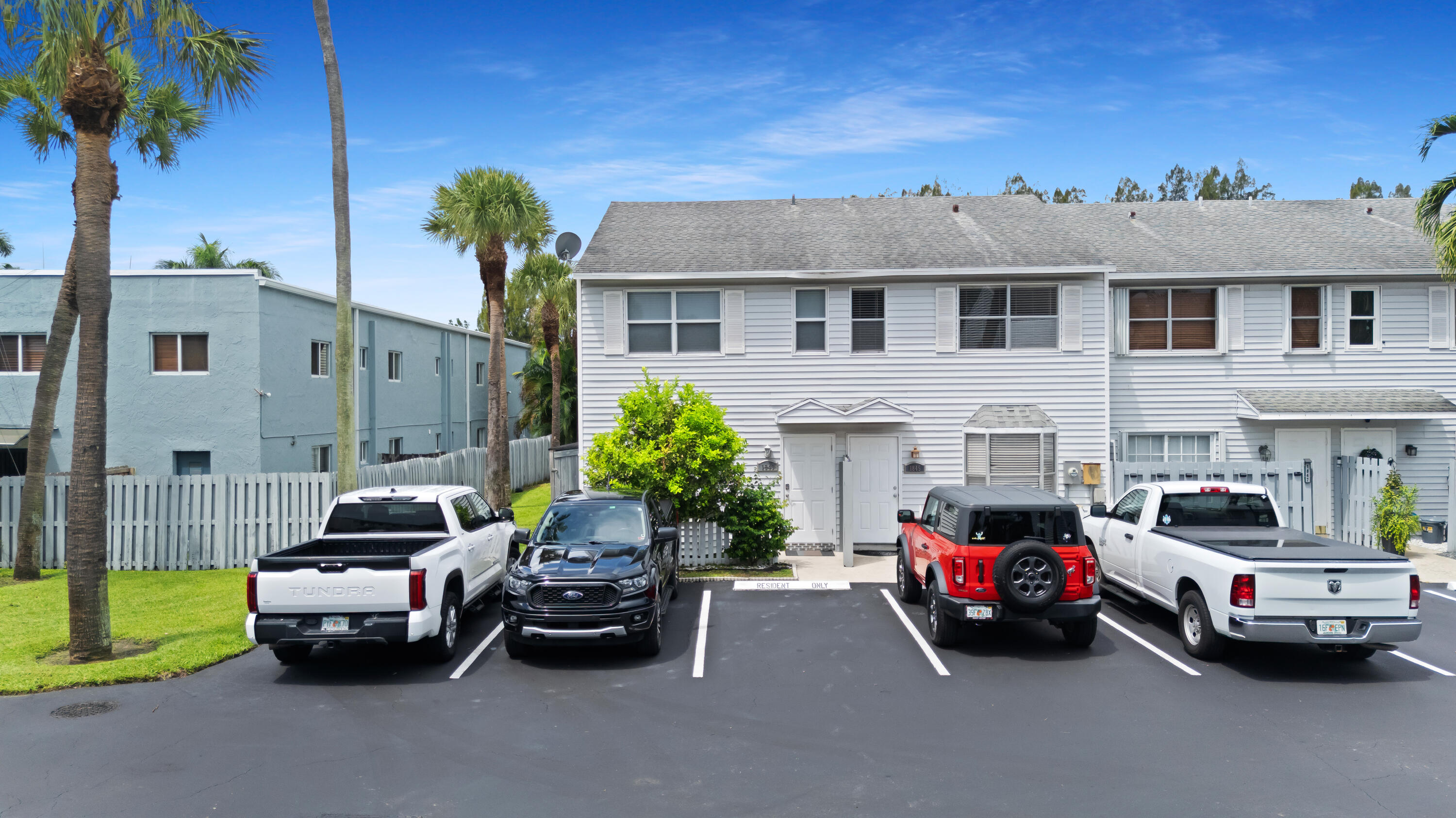 1843 NE 15TH, Fort Lauderdale FL 33305