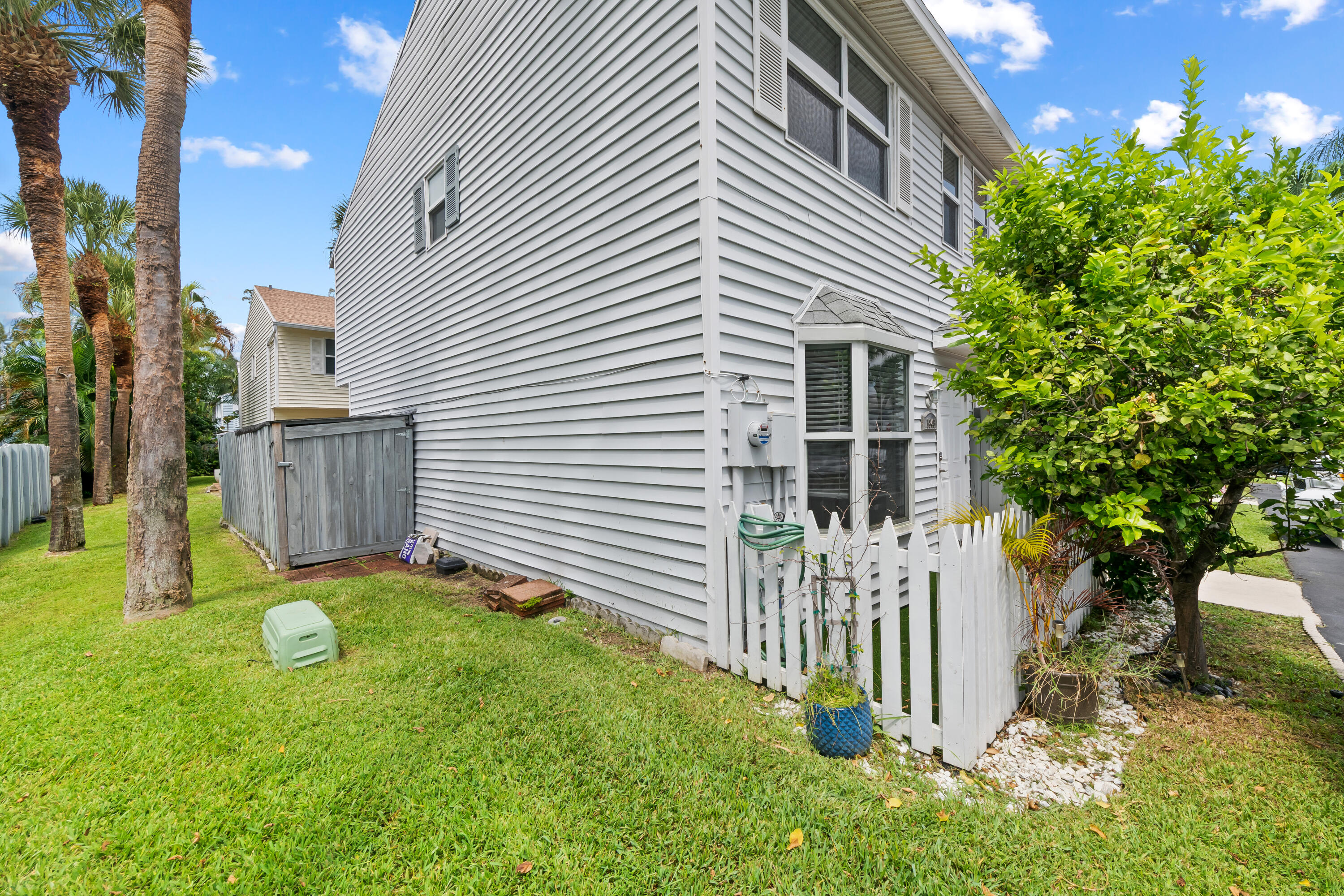 1843 NE 15TH, Fort Lauderdale FL 33305