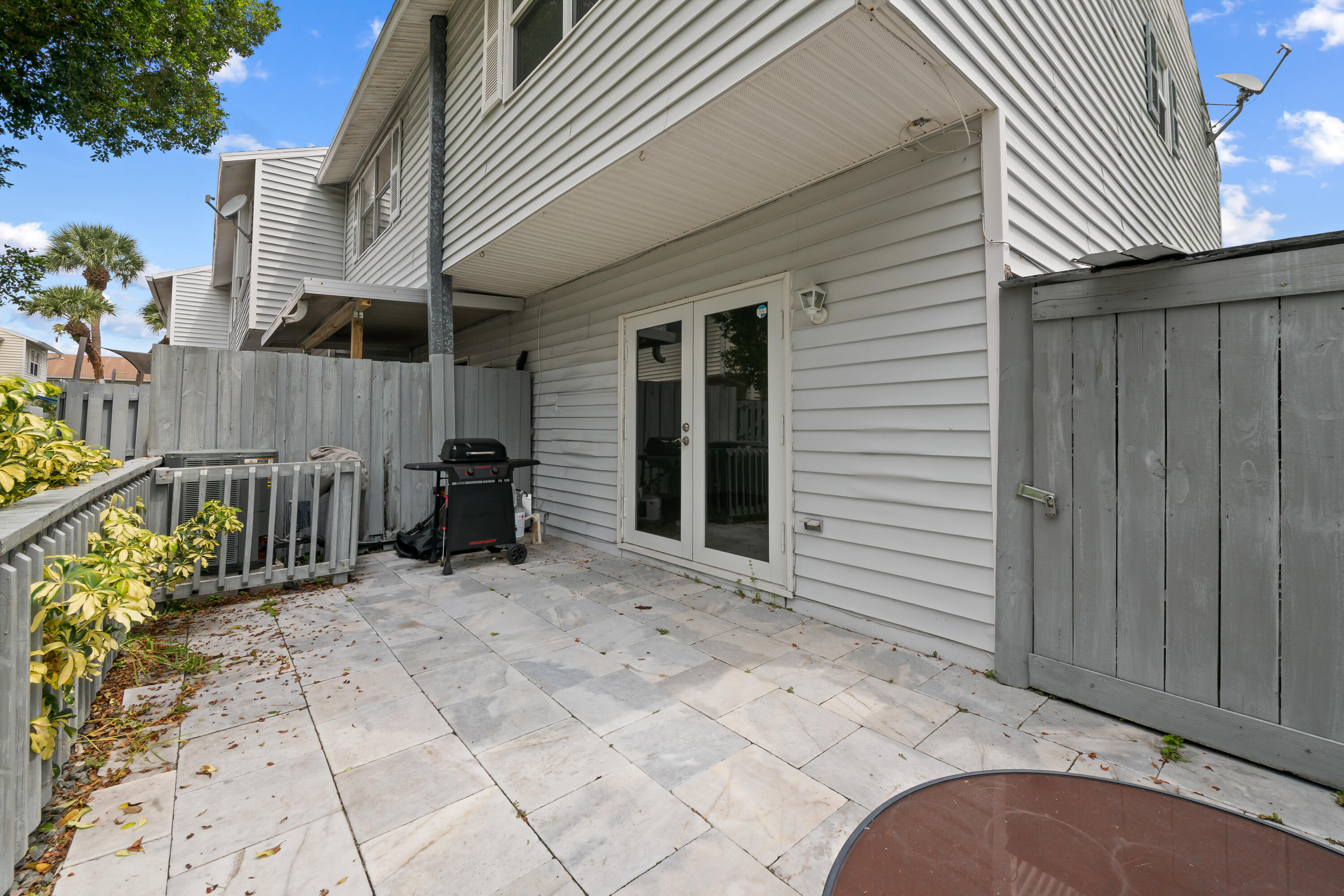 1843 NE 15TH, Fort Lauderdale FL 33305