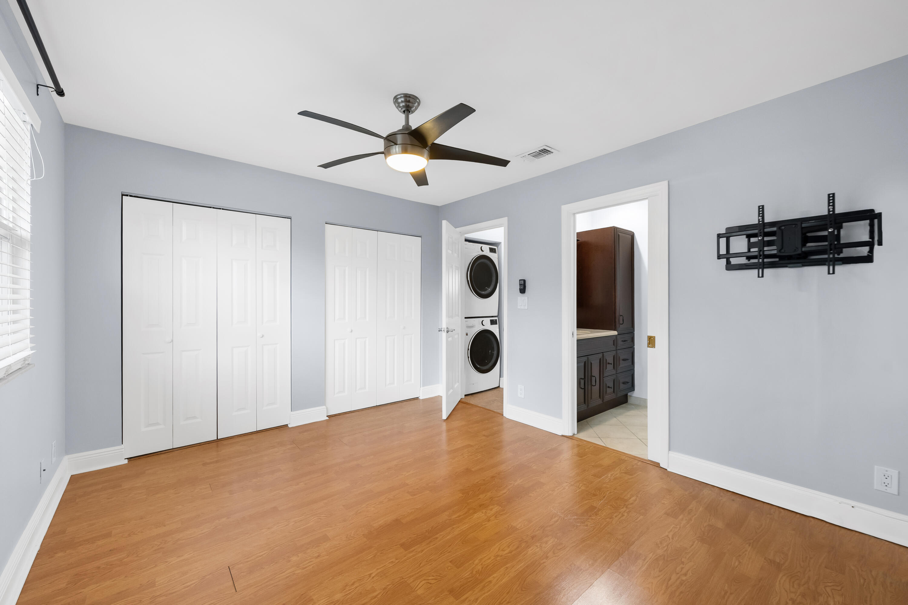 1843 NE 15TH, Fort Lauderdale FL 33305