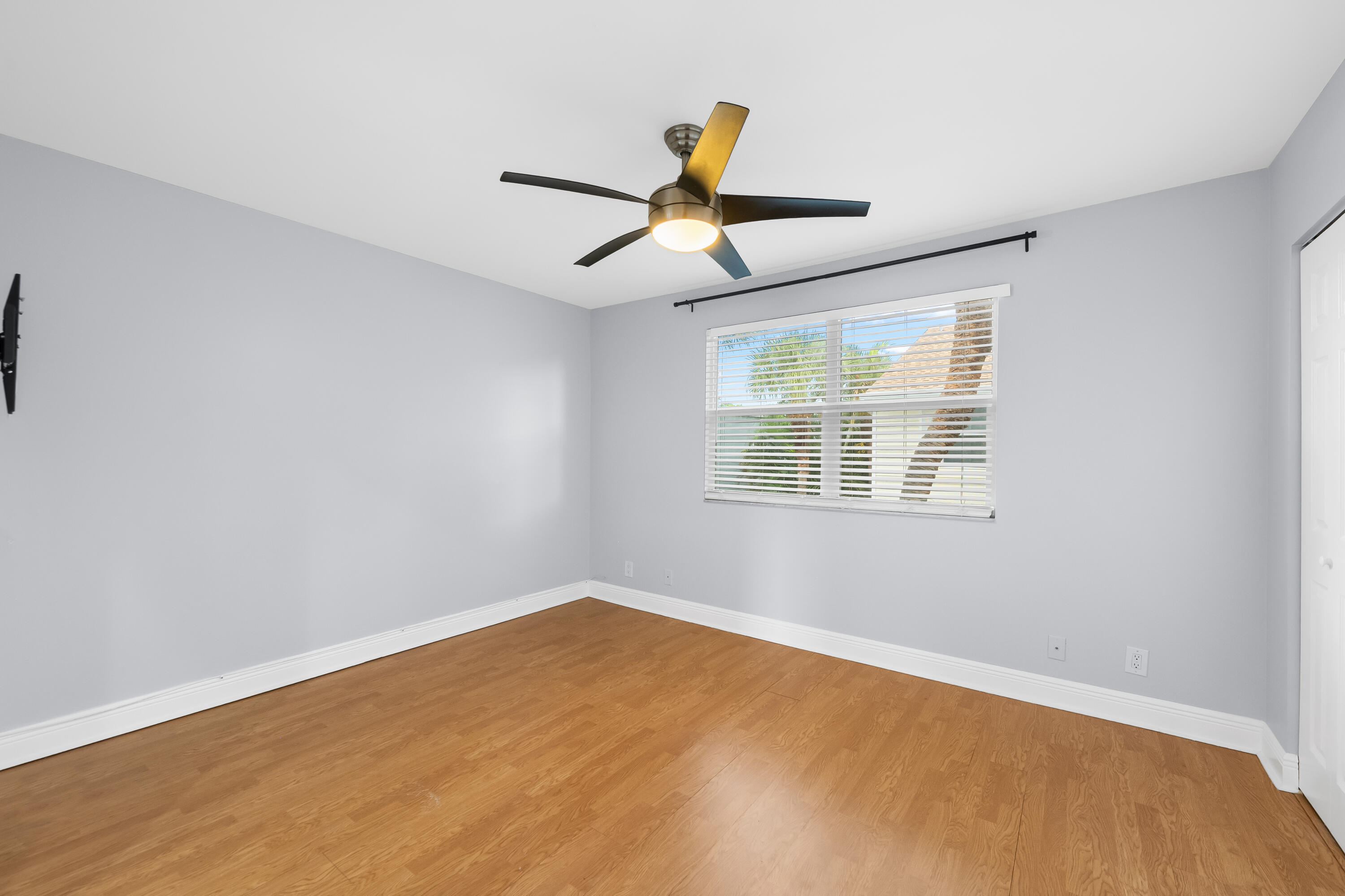 1843 NE 15TH, Fort Lauderdale FL 33305