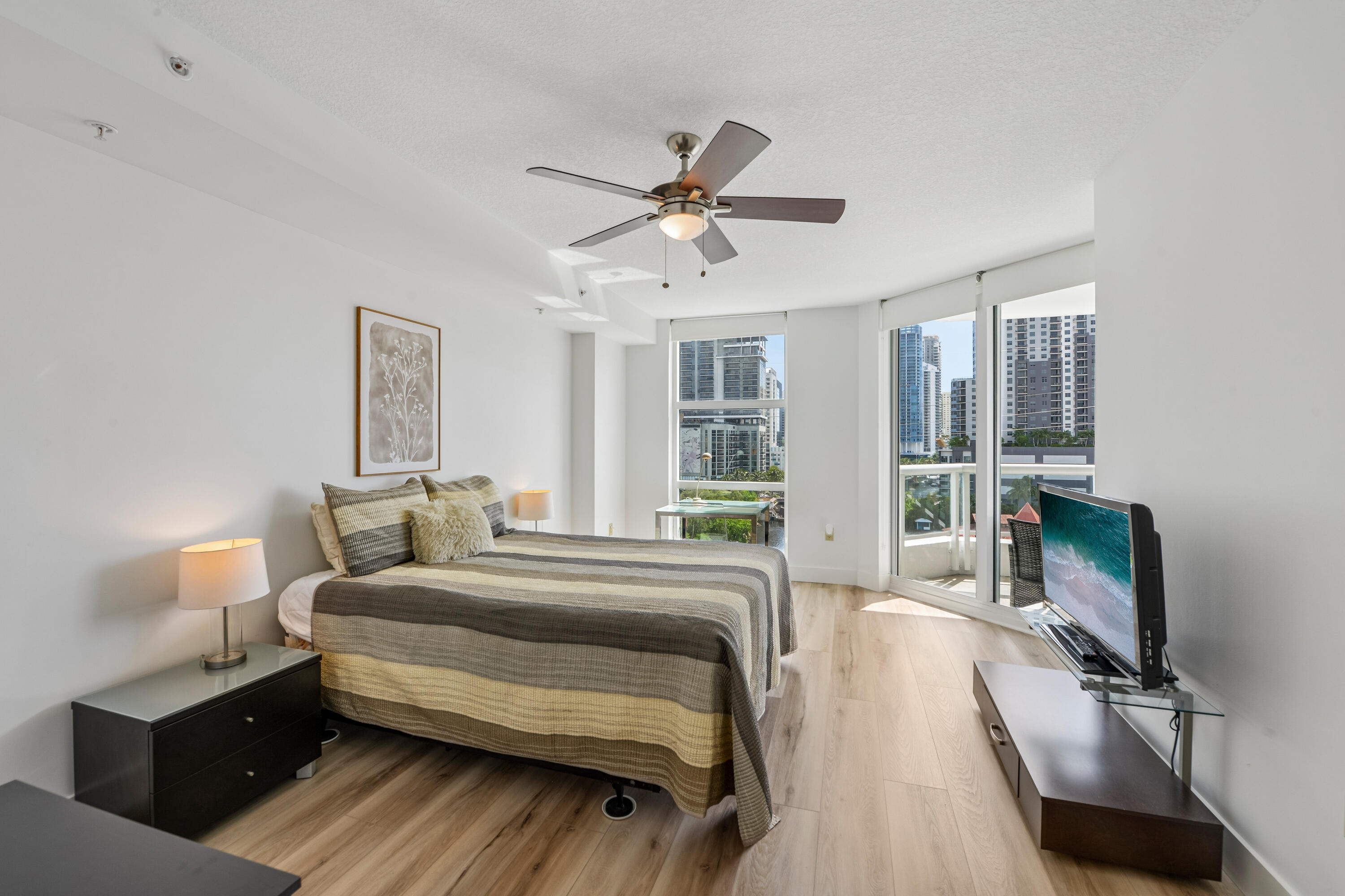 401 SW 4TH #1003, Fort Lauderdale FL 33315