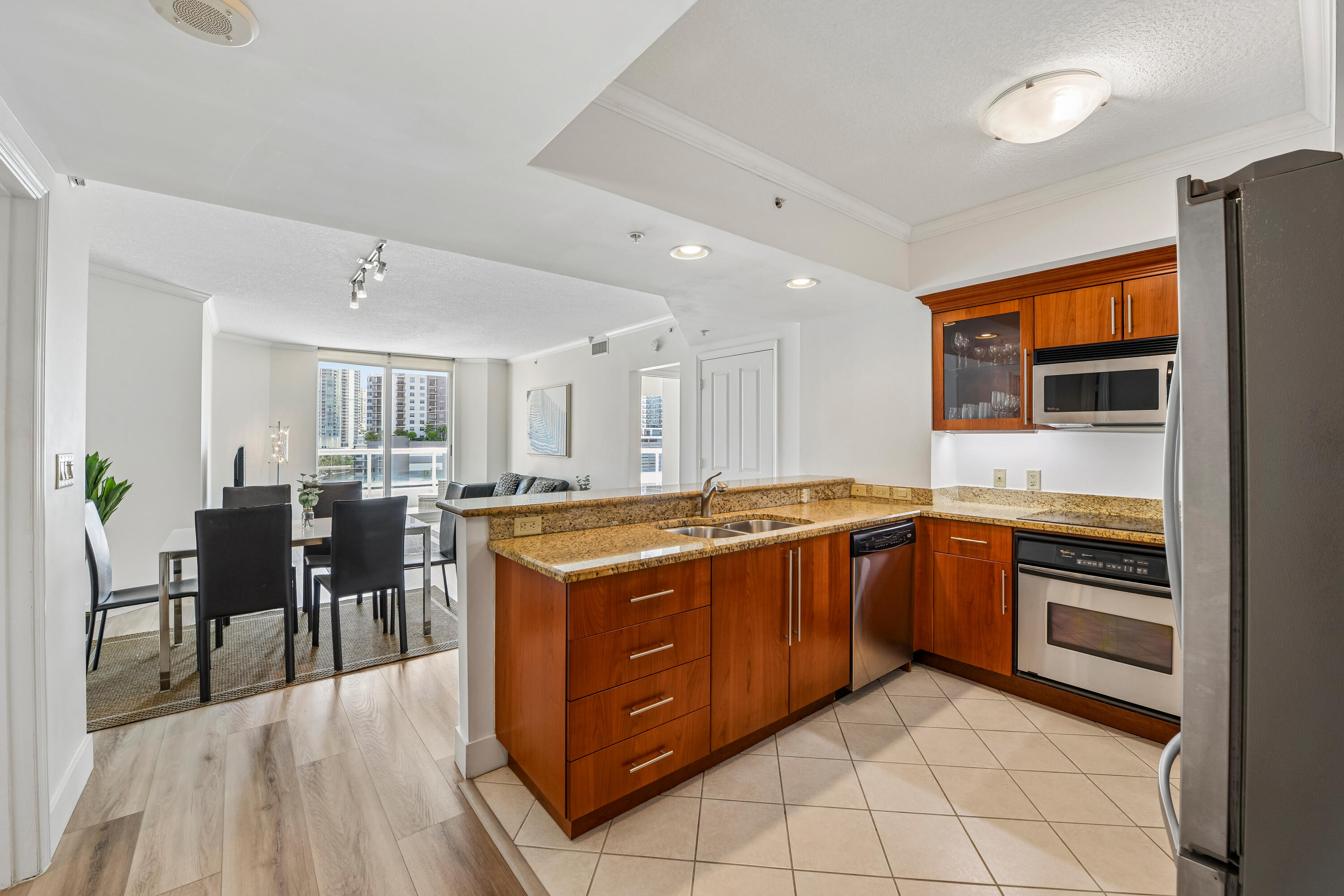 401 SW 4TH #1003, Fort Lauderdale FL 33315