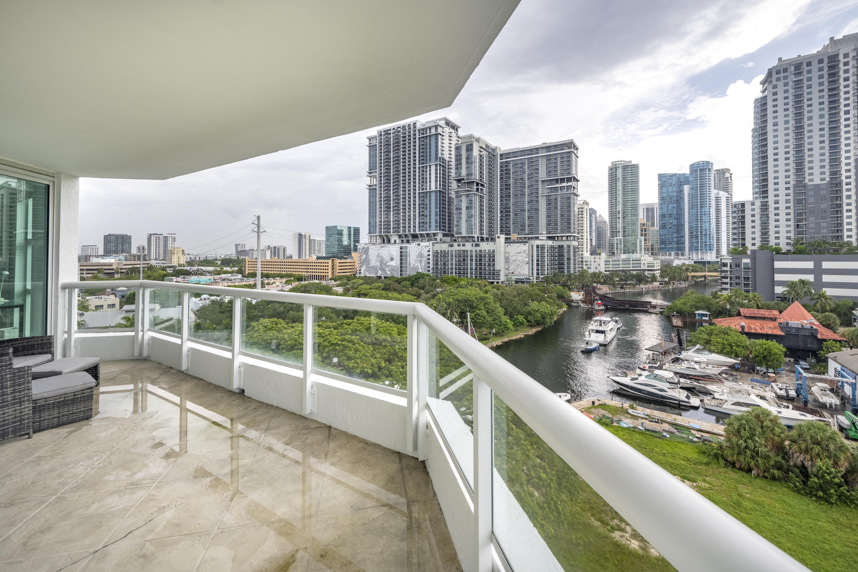 401 SW 4TH #1003, Fort Lauderdale FL 33315