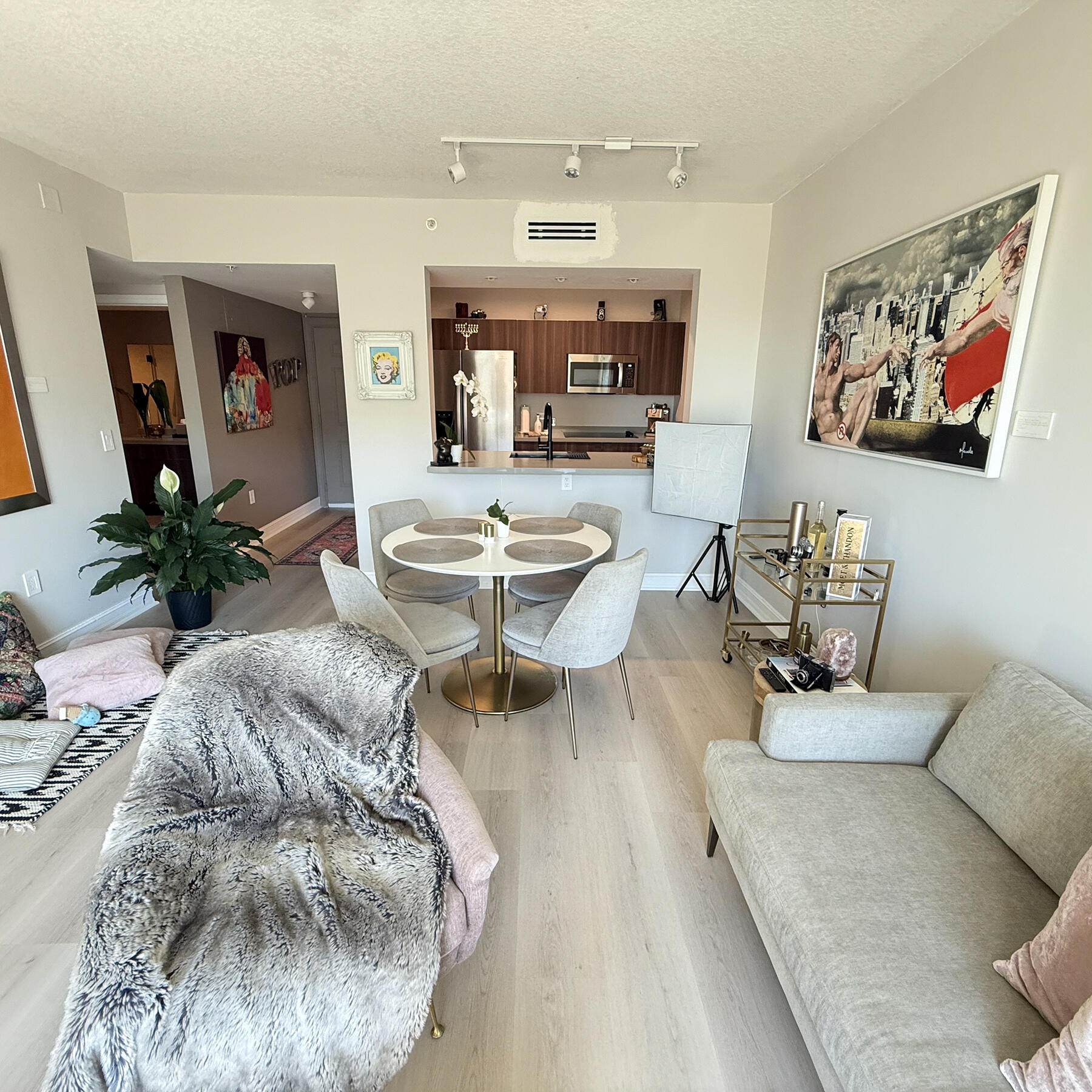 117 NW 42ND #1207, Miami FL 33126