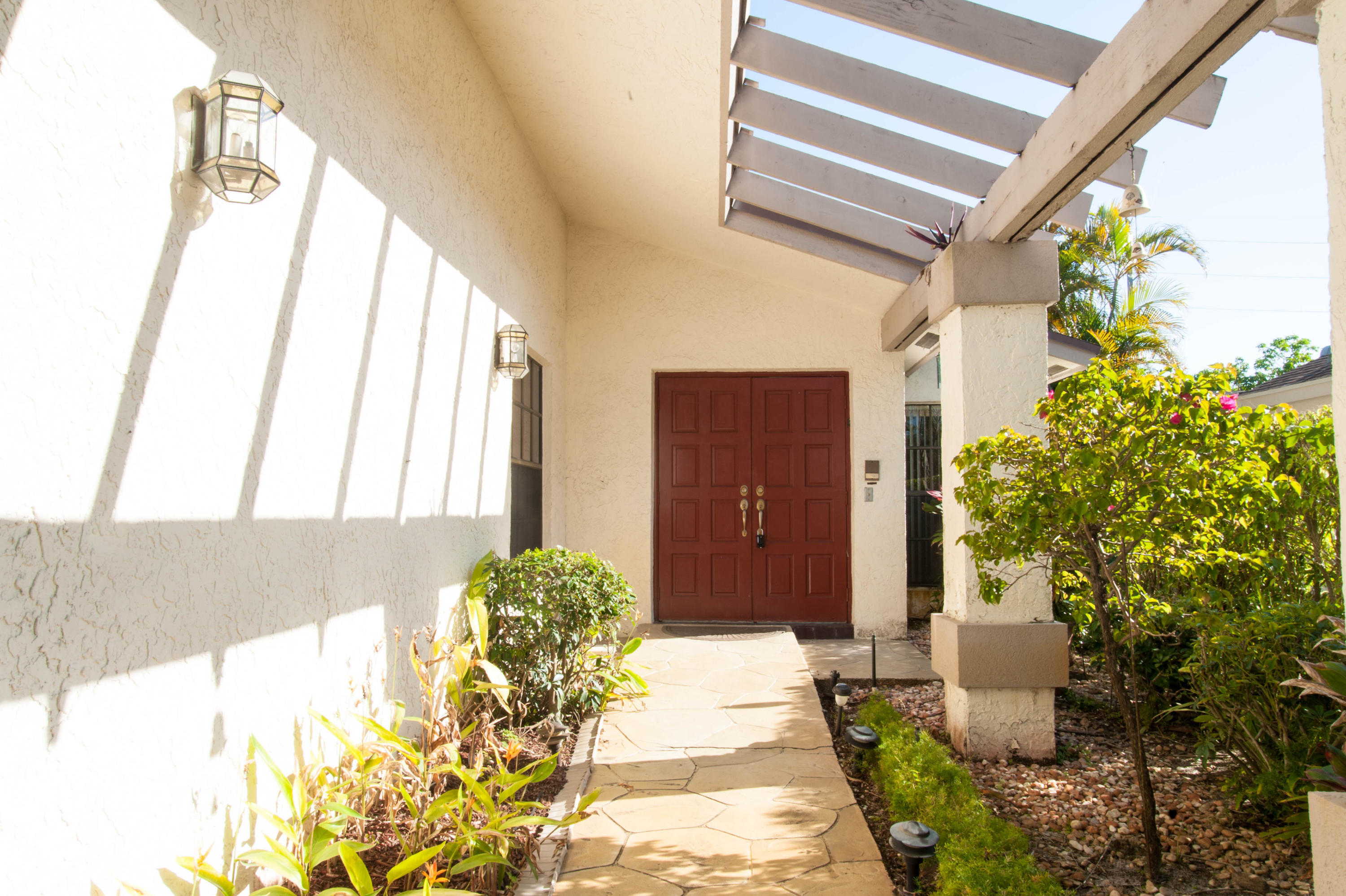 8963 Old Pine #21, Boca Raton FL 33433