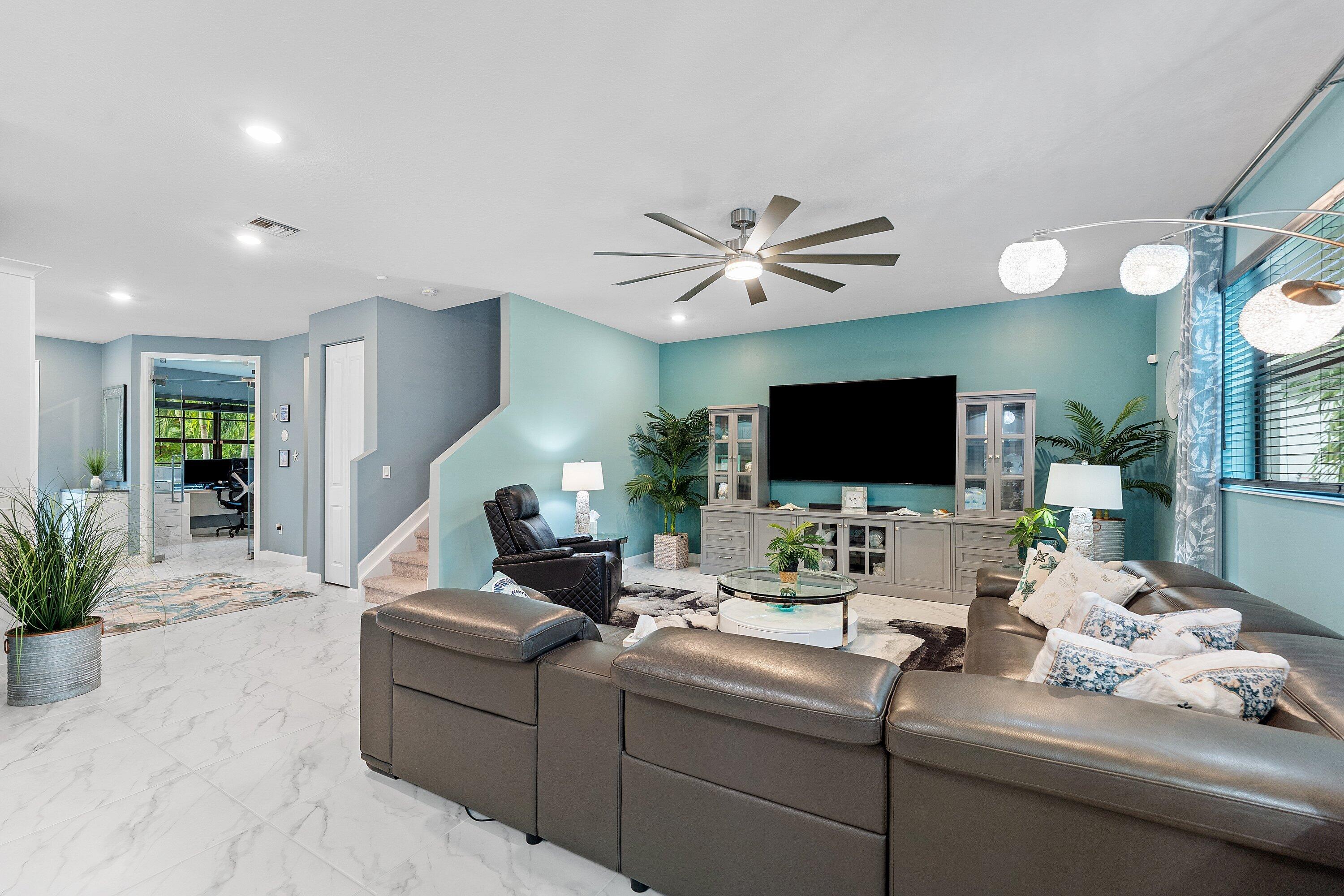 3196 STRENG, Royal Palm Beach FL 33411