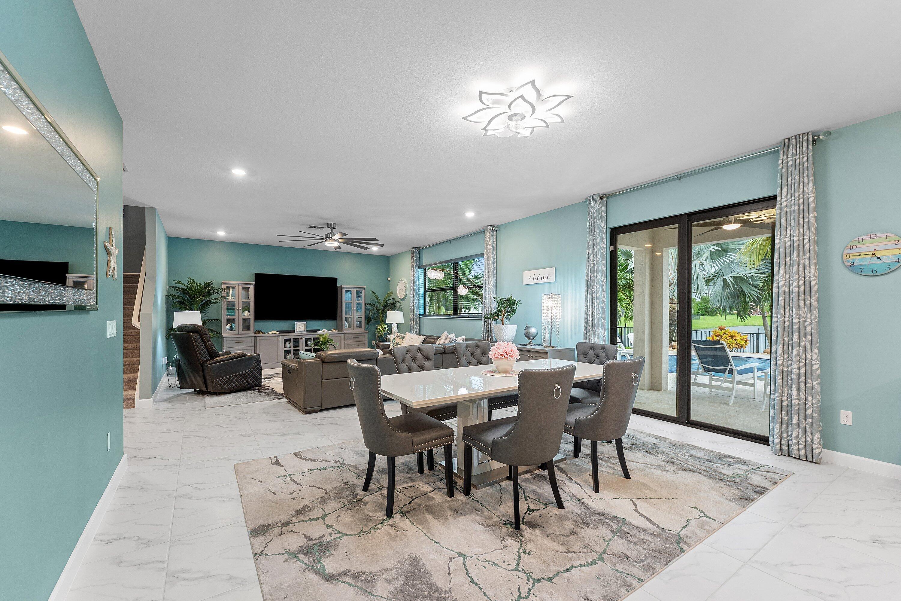 3196 STRENG, Royal Palm Beach FL 33411