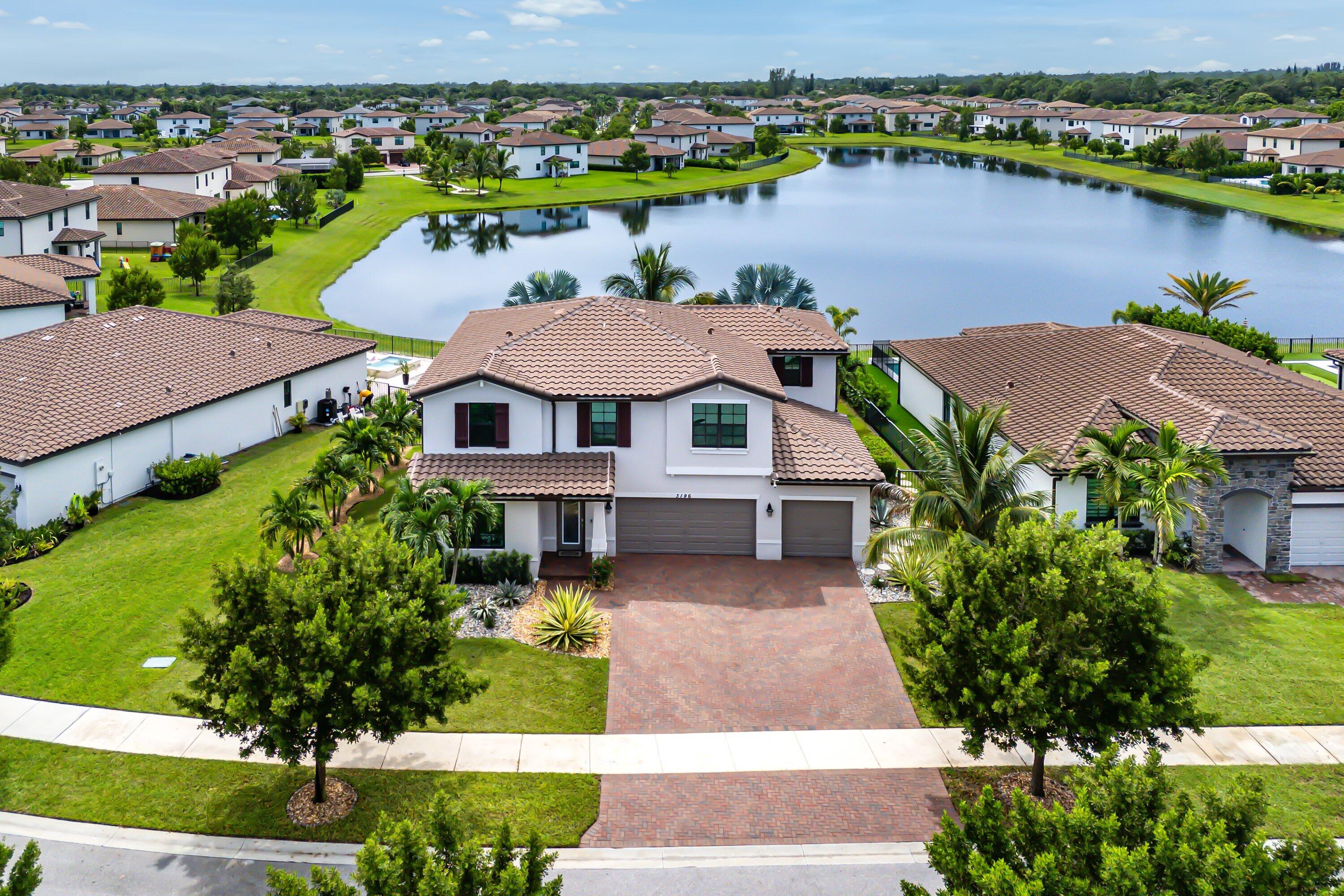 3196 STRENG, Royal Palm Beach FL 33411