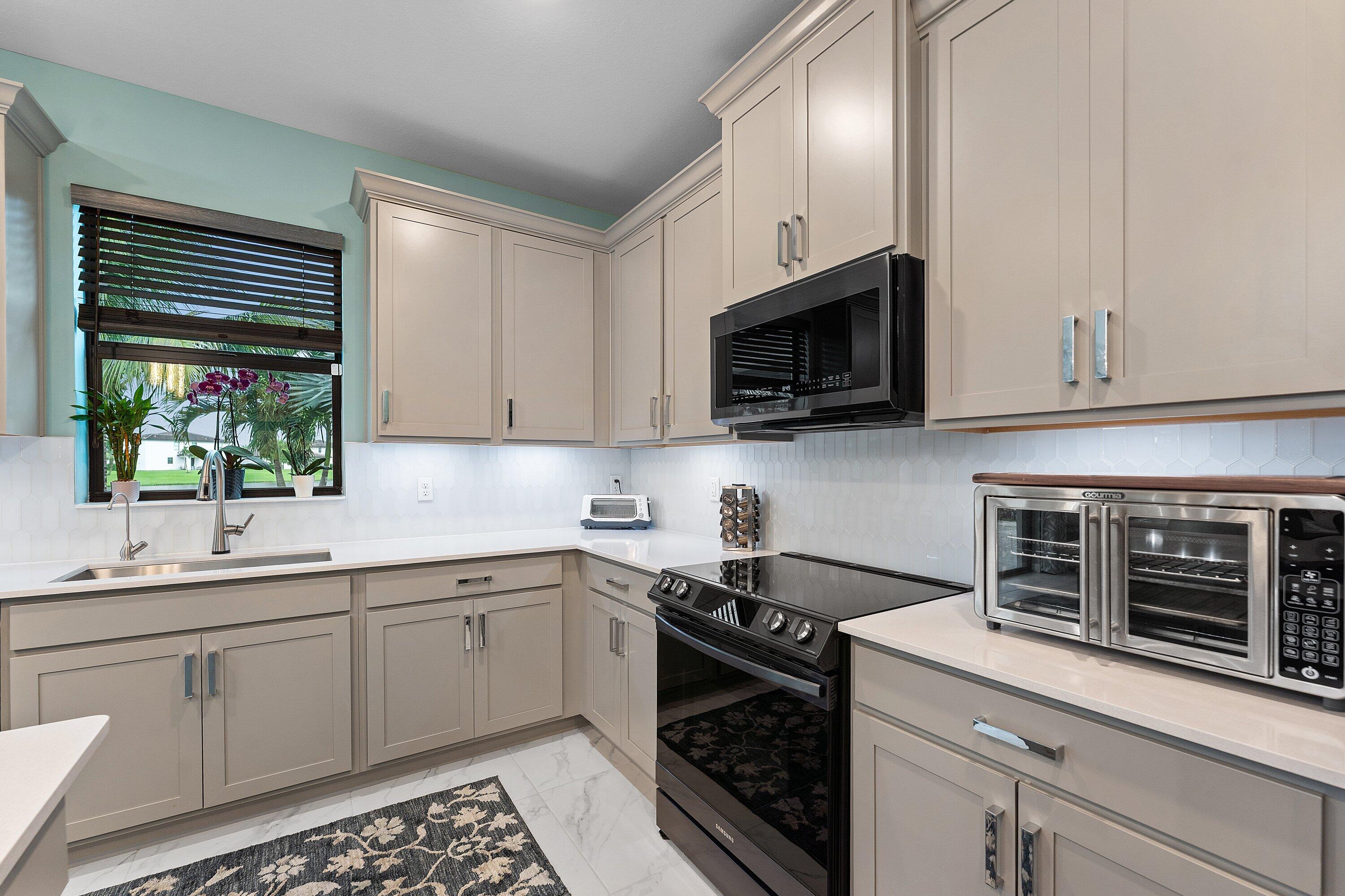 3196 STRENG, Royal Palm Beach FL 33411