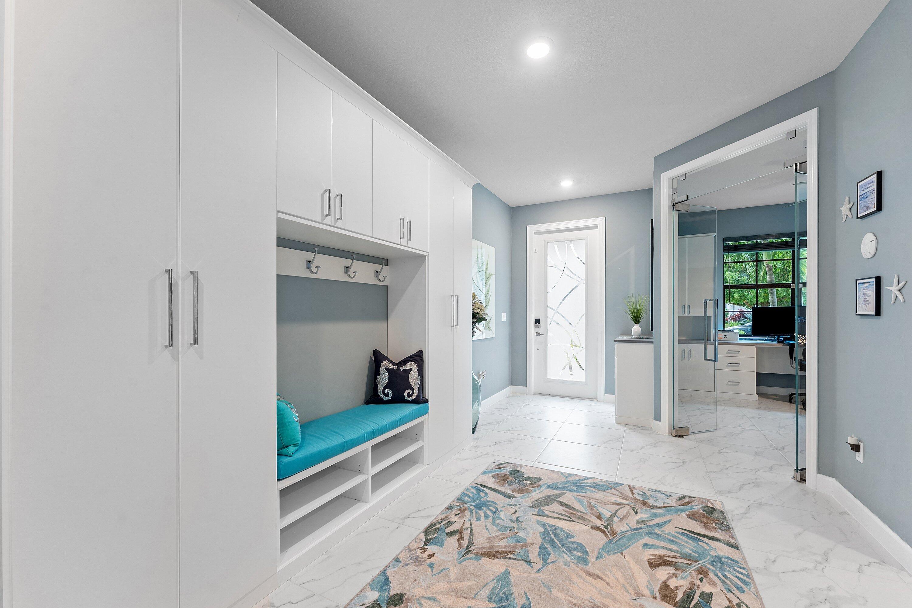 3196 STRENG, Royal Palm Beach FL 33411