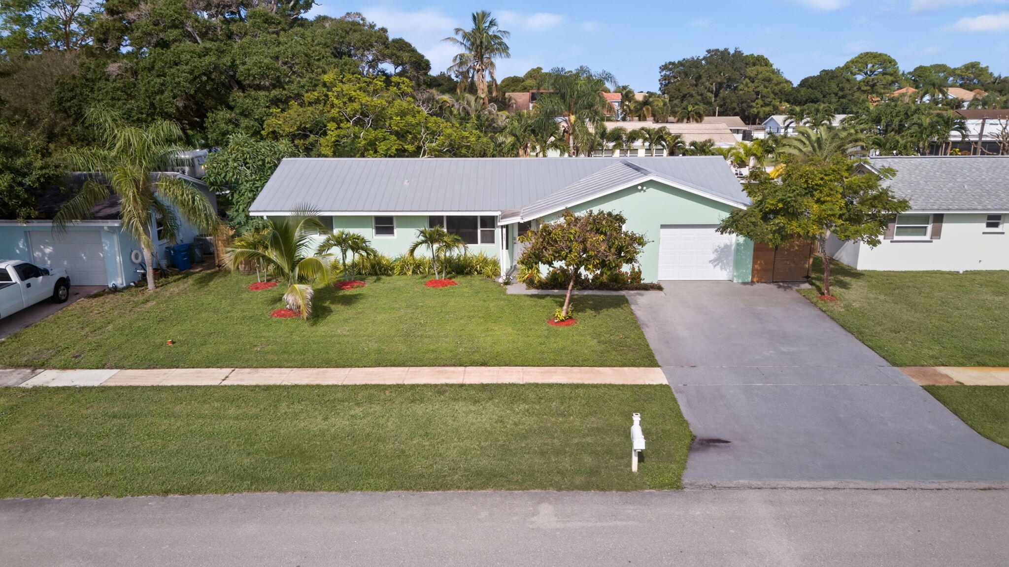 502 Circle, Jupiter FL 33458