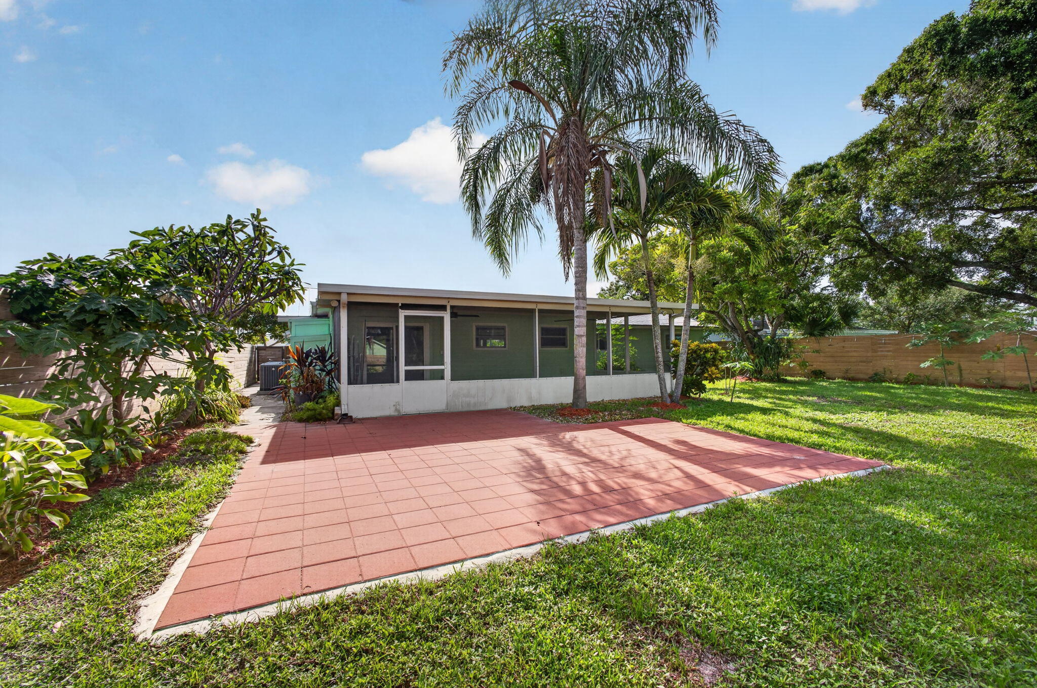 502 Circle, Jupiter FL 33458
