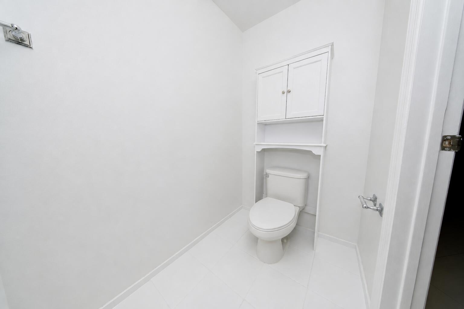 60 SW 13TH #1418, Miami FL 33130
